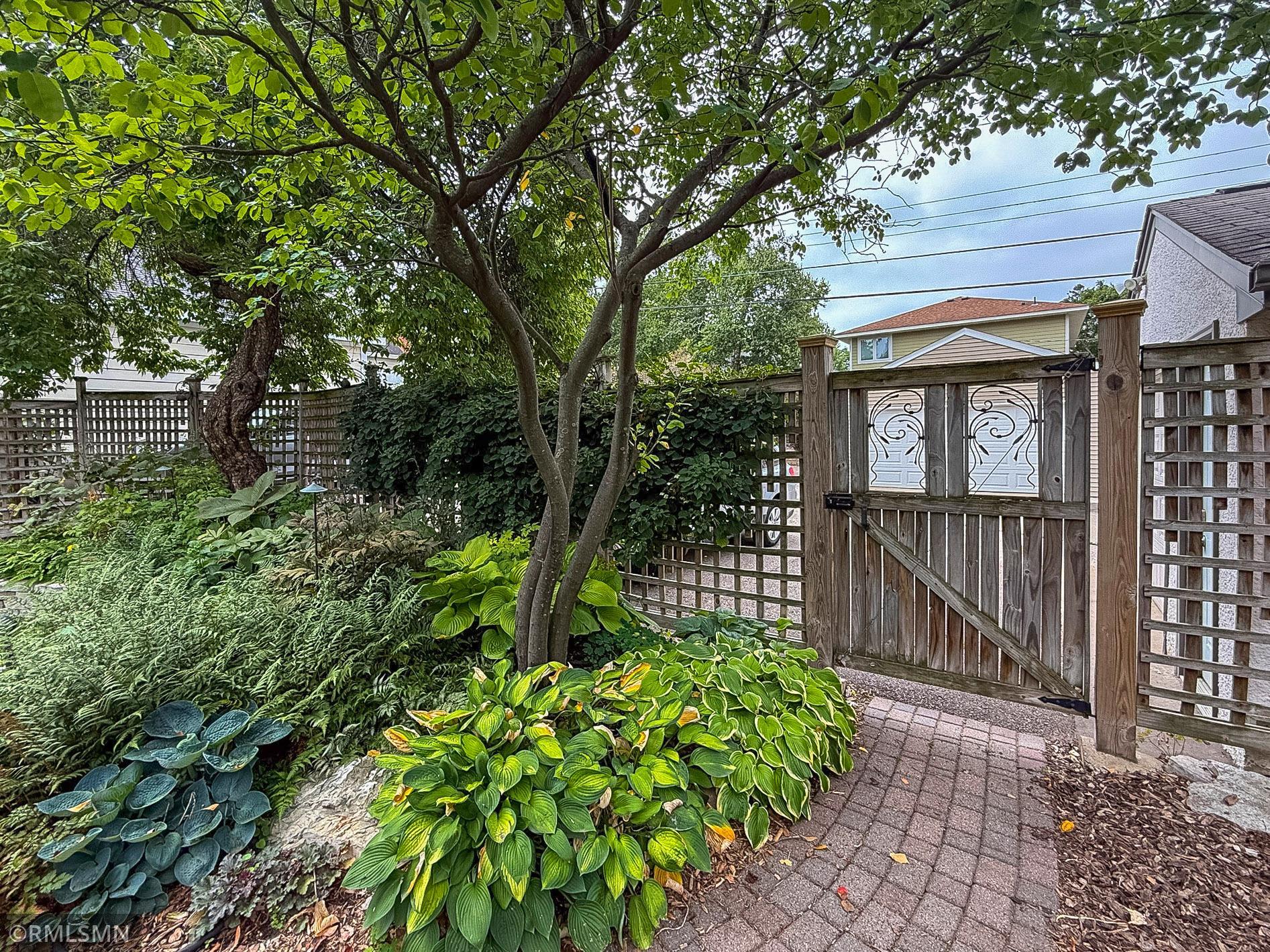 5608 Girard Avenue S Property Photo 16