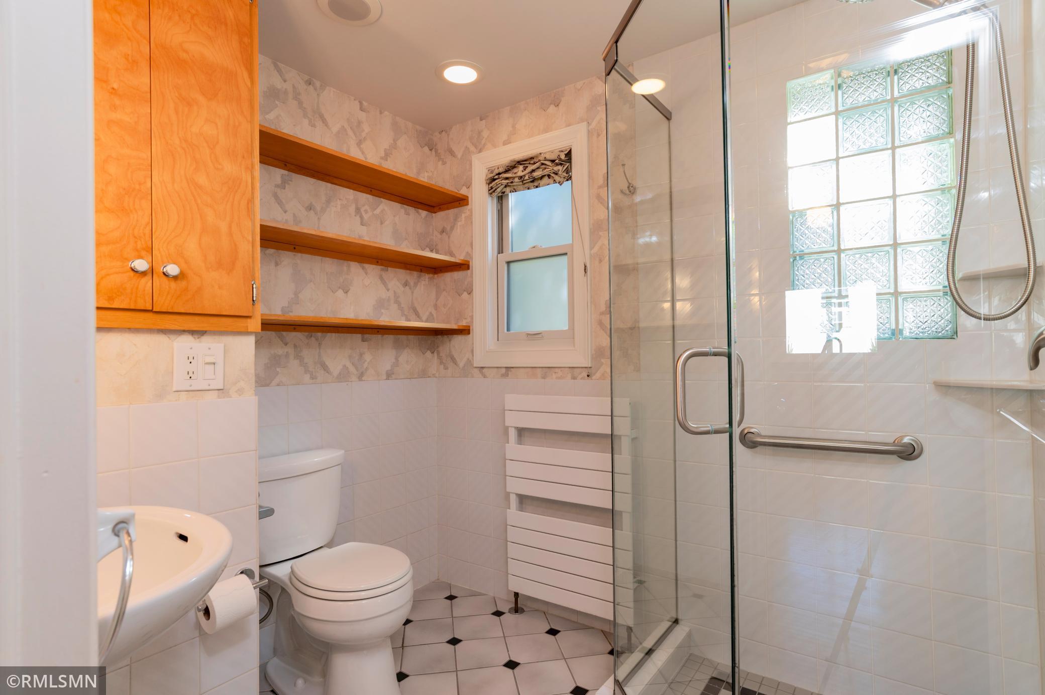 5608 Girard Avenue S Property Photo 35