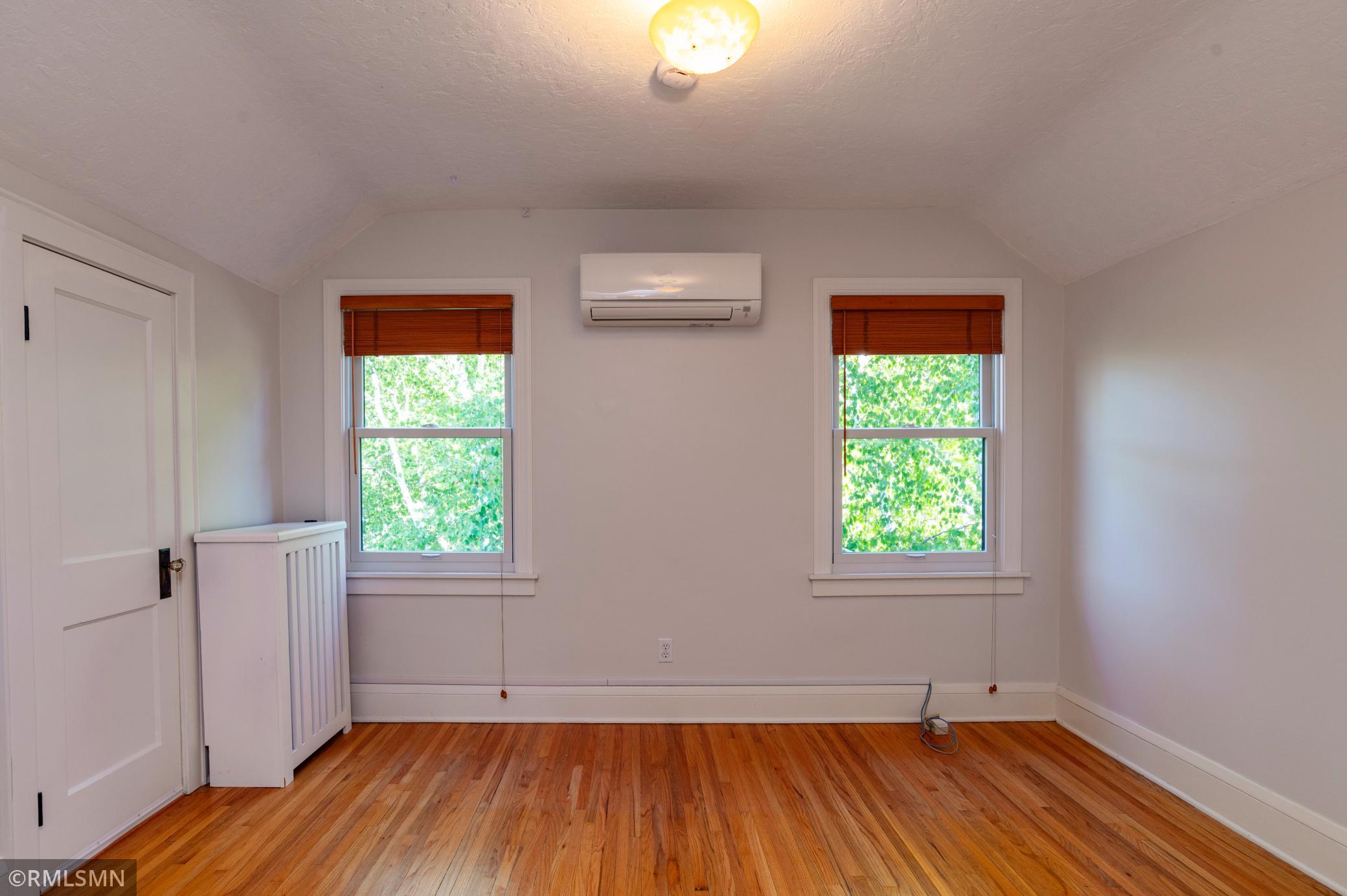 5608 Girard Avenue S Property Photo 36