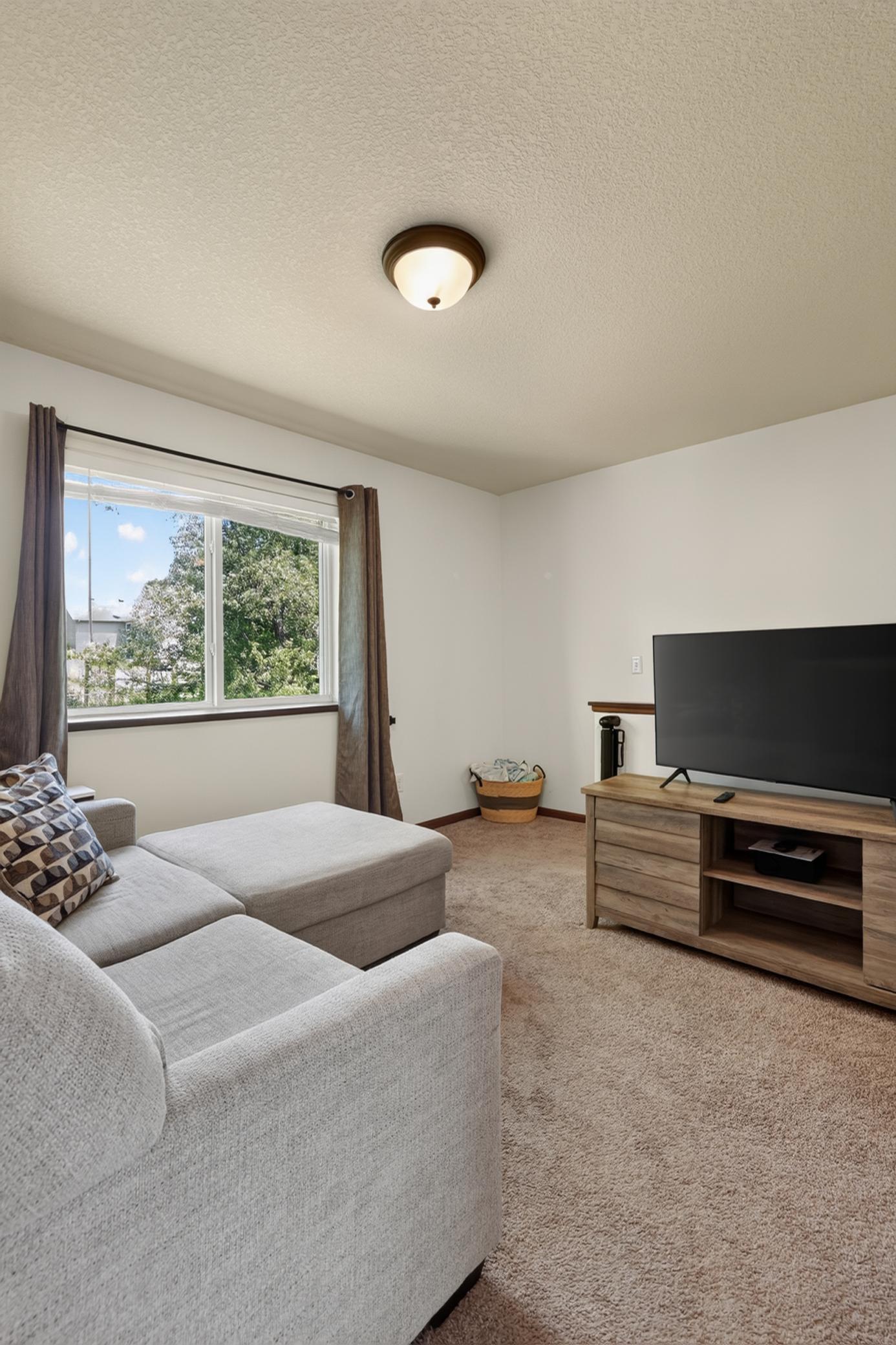 5155 61st Street Property Photo 4