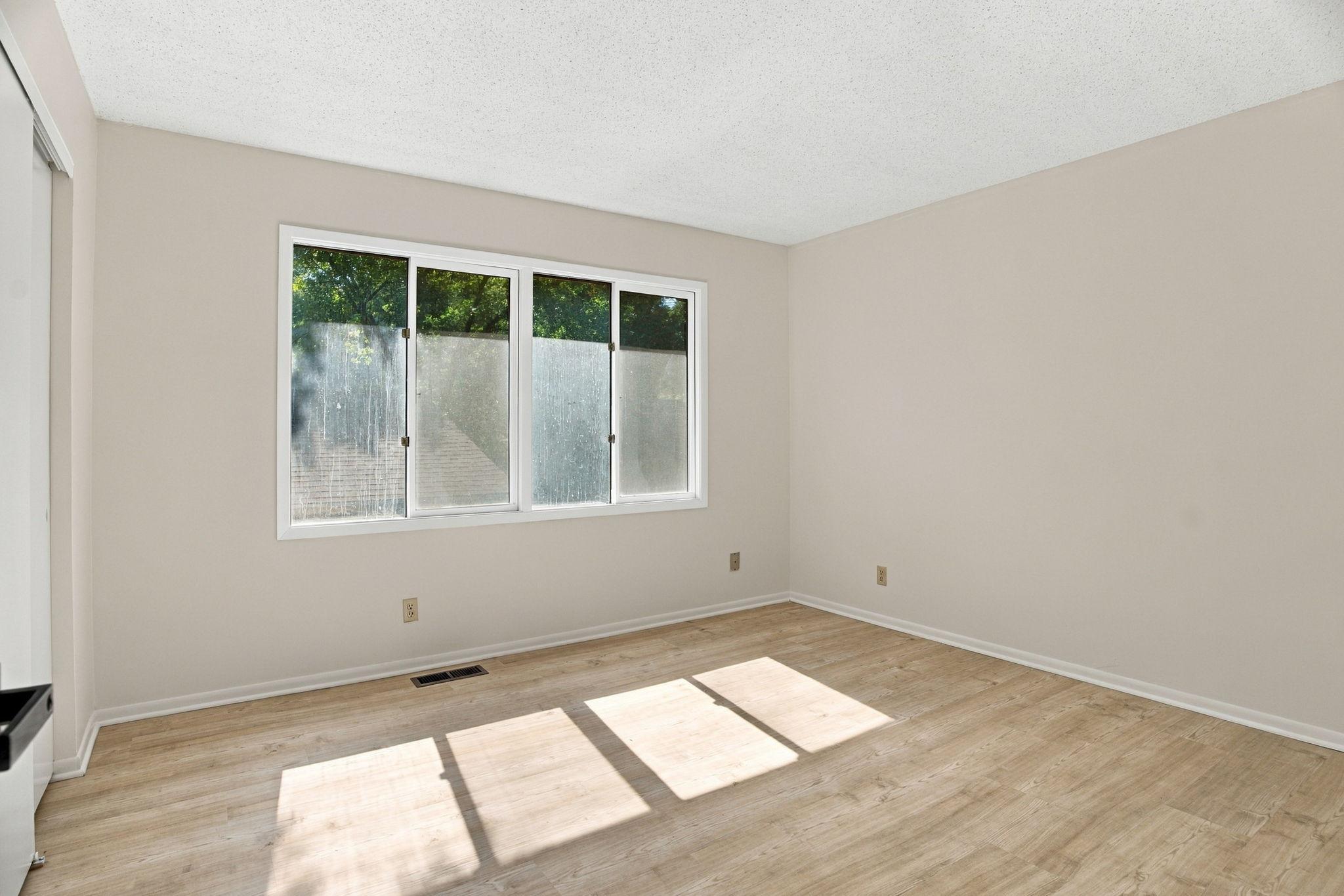 243 W Eagle Lake Drive Property Photo 12