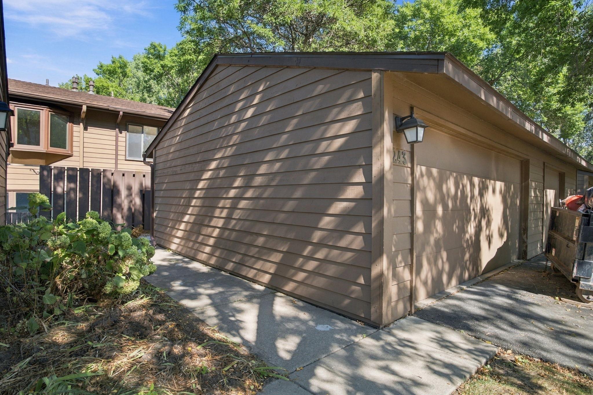 243 W Eagle Lake Drive Property Photo 32