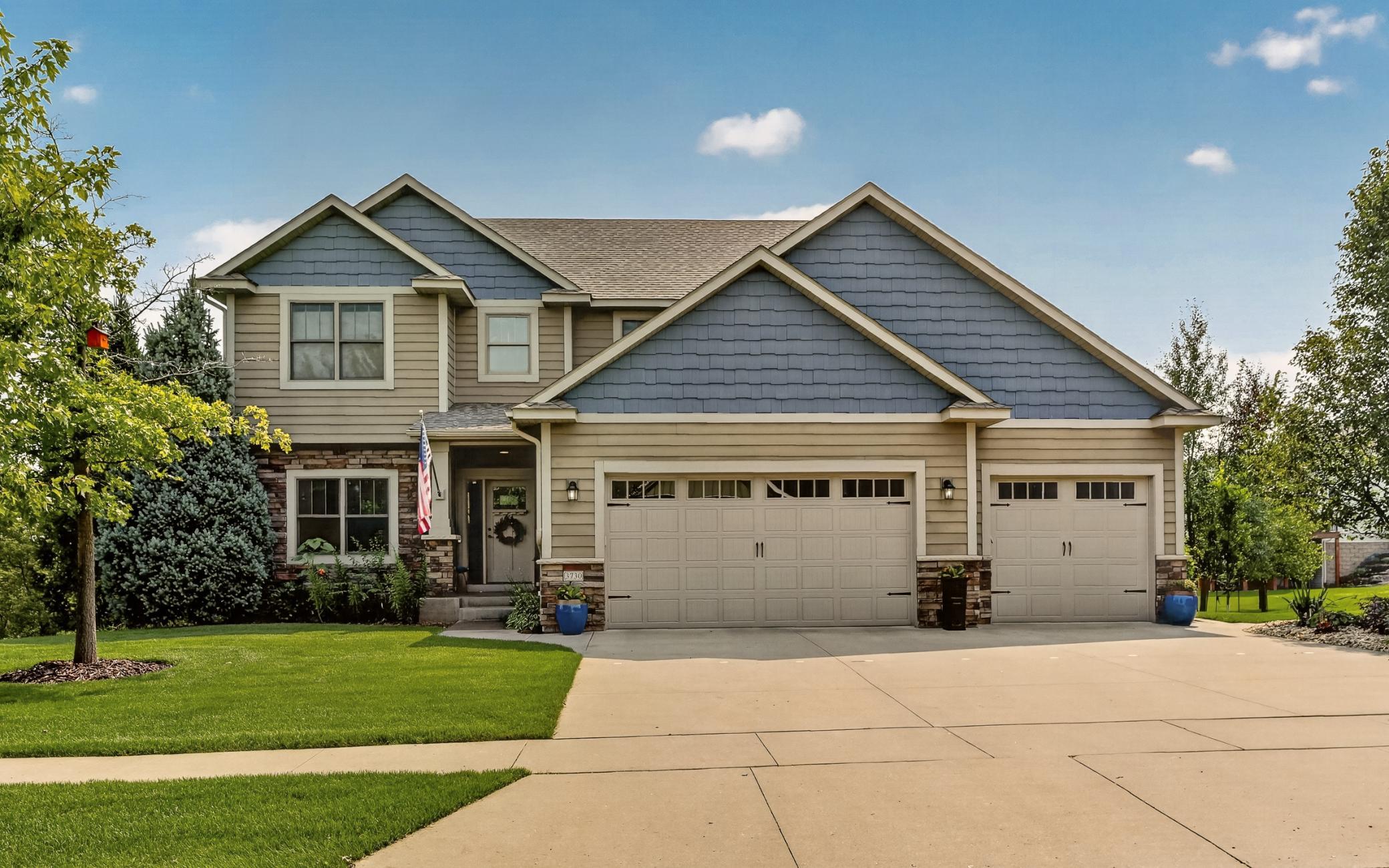 3730 Cameo Place Ne Property Photo 1