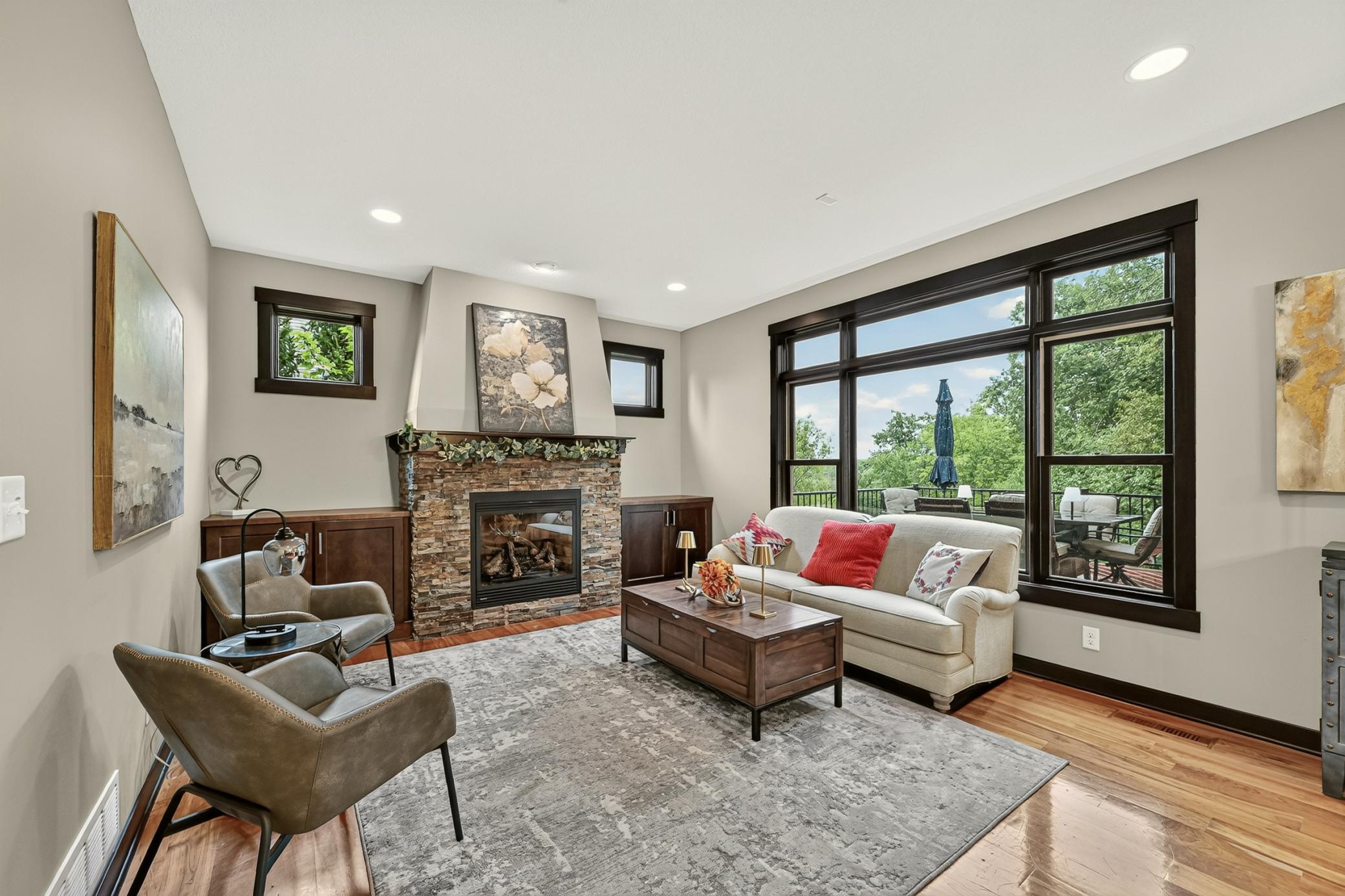 3730 Cameo Place Ne Property Photo 5