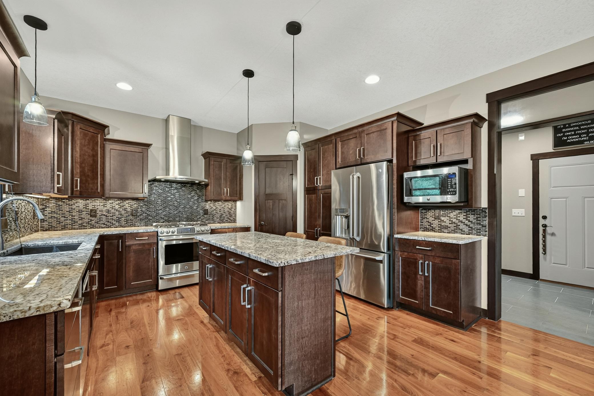 3730 Cameo Place Ne Property Photo 11
