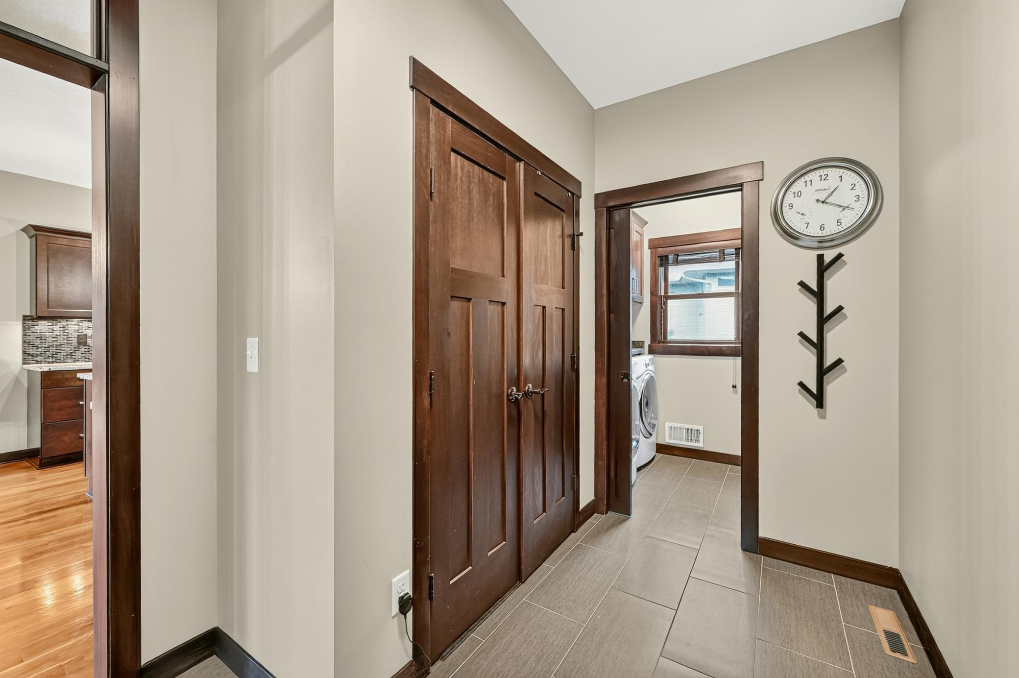 3730 Cameo Place Ne Property Photo 19