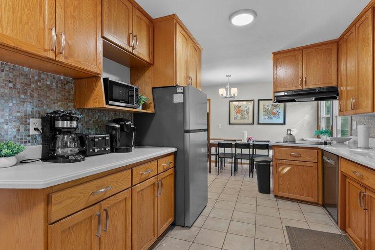 17323 Bay Circle Property Photo 3