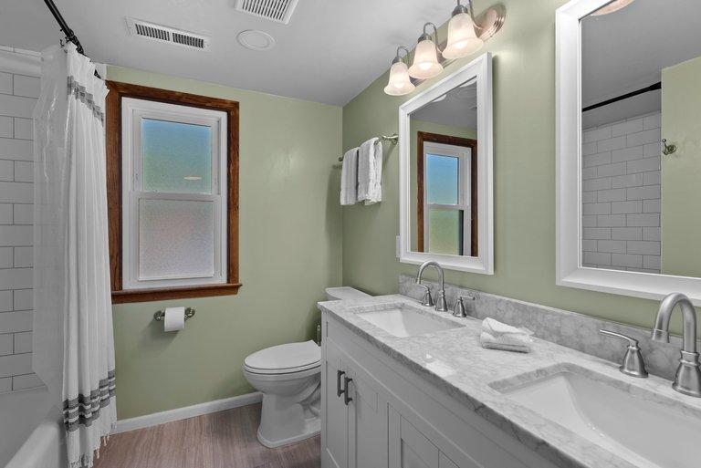 17323 Bay Circle Property Photo 16