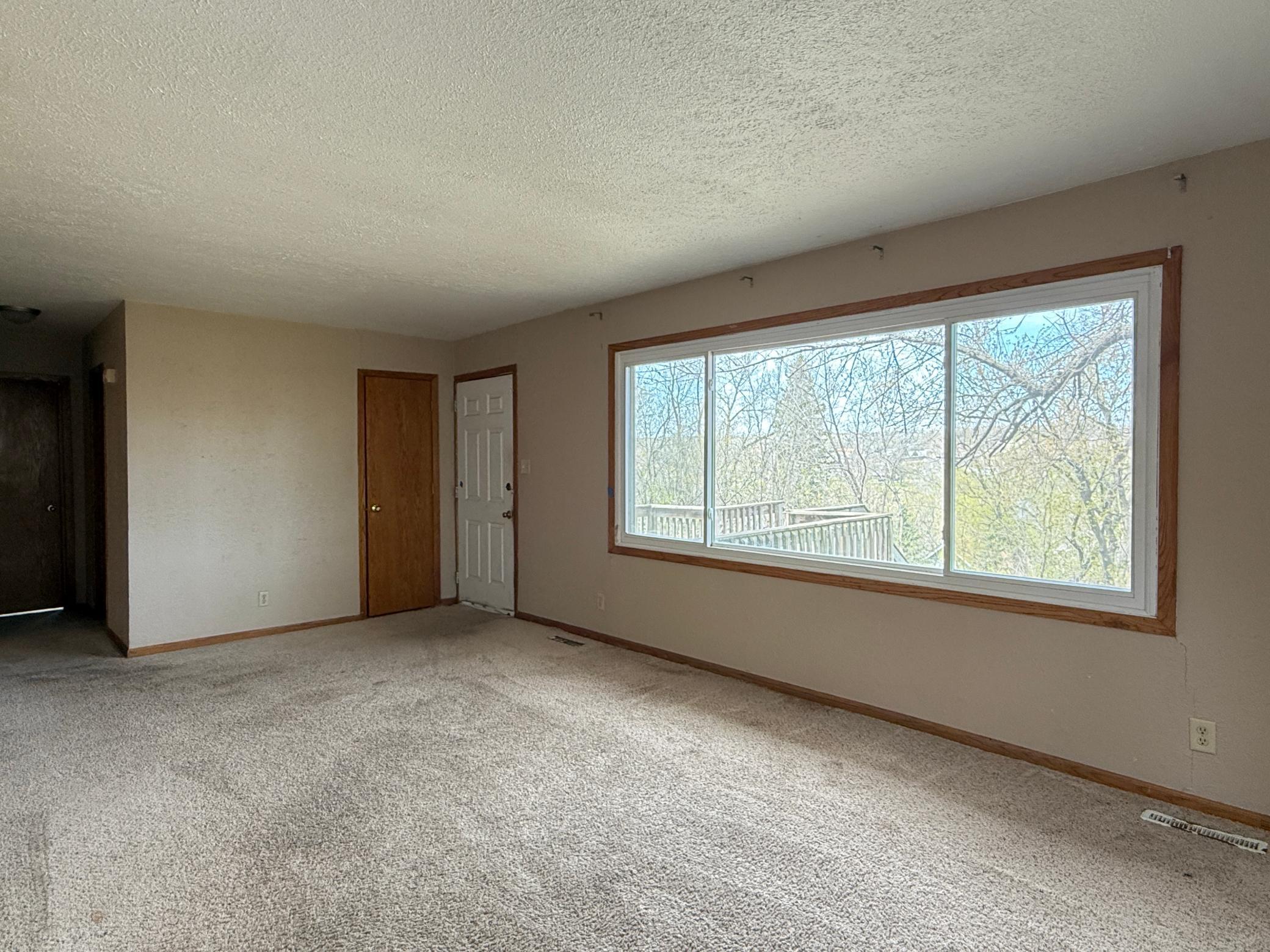 622 Valley Avenue Se Property Photo 9