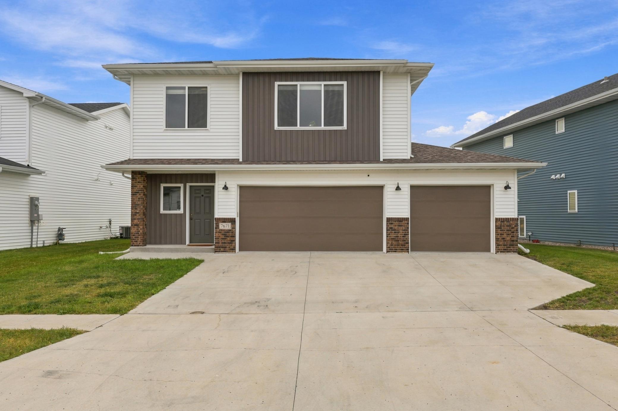 7671 Cub Creek Way Property Photo 1