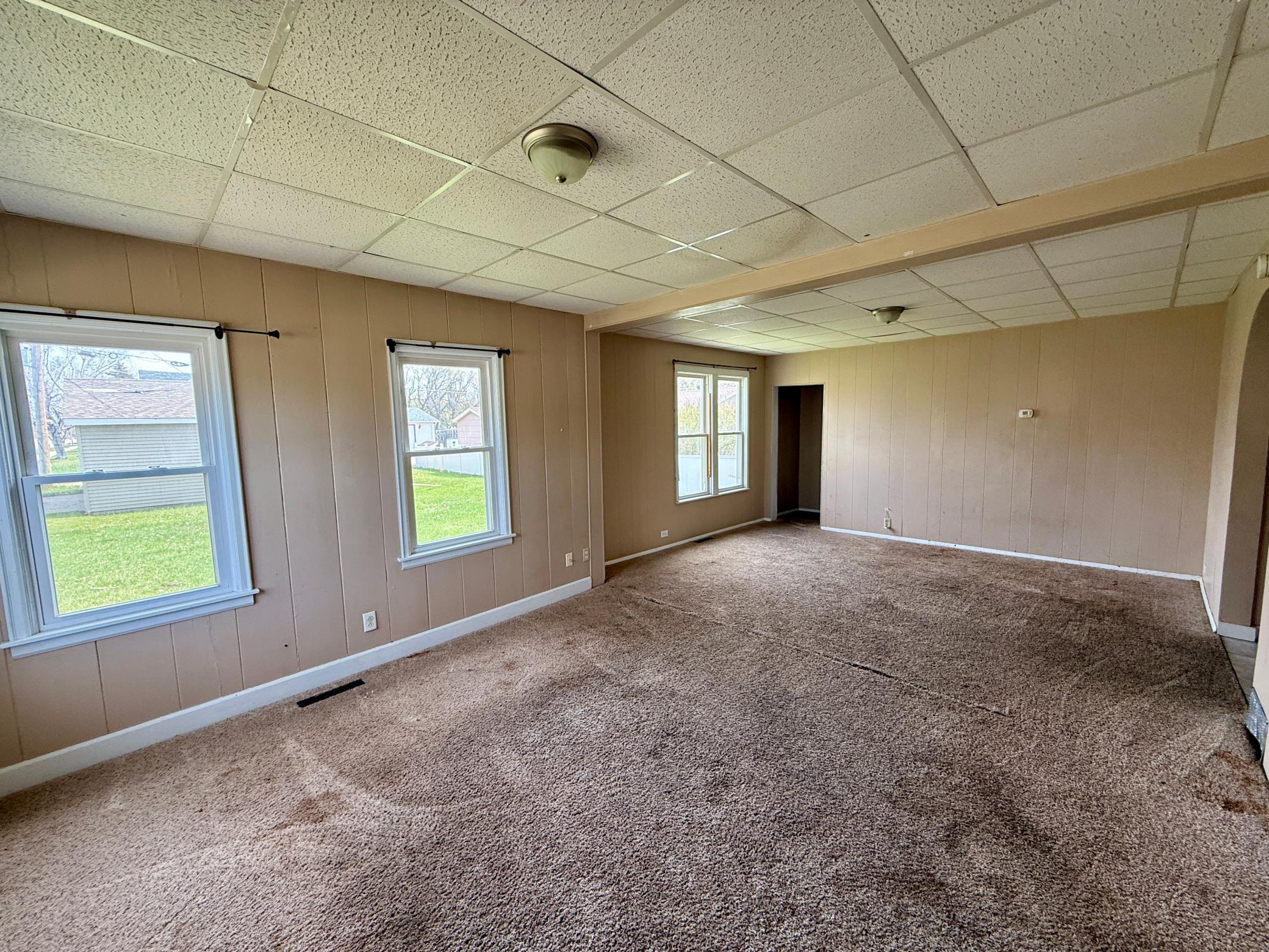 755 4th Street Sw Property Photo 9