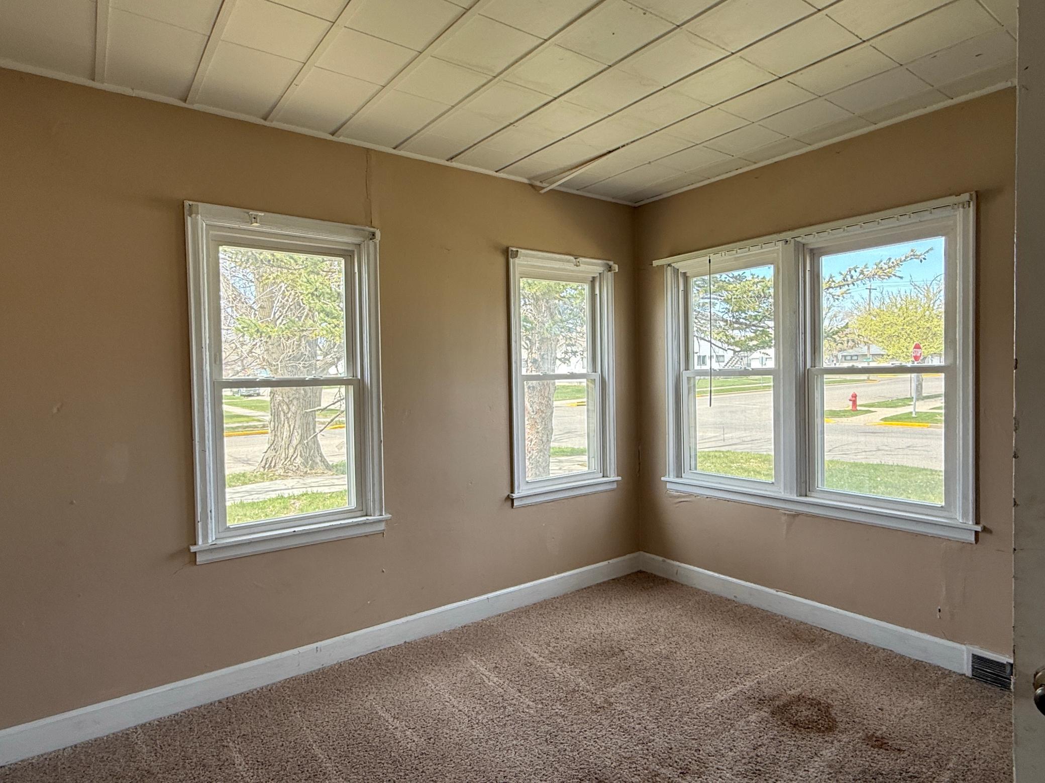 755 4th Street Sw Property Photo 11