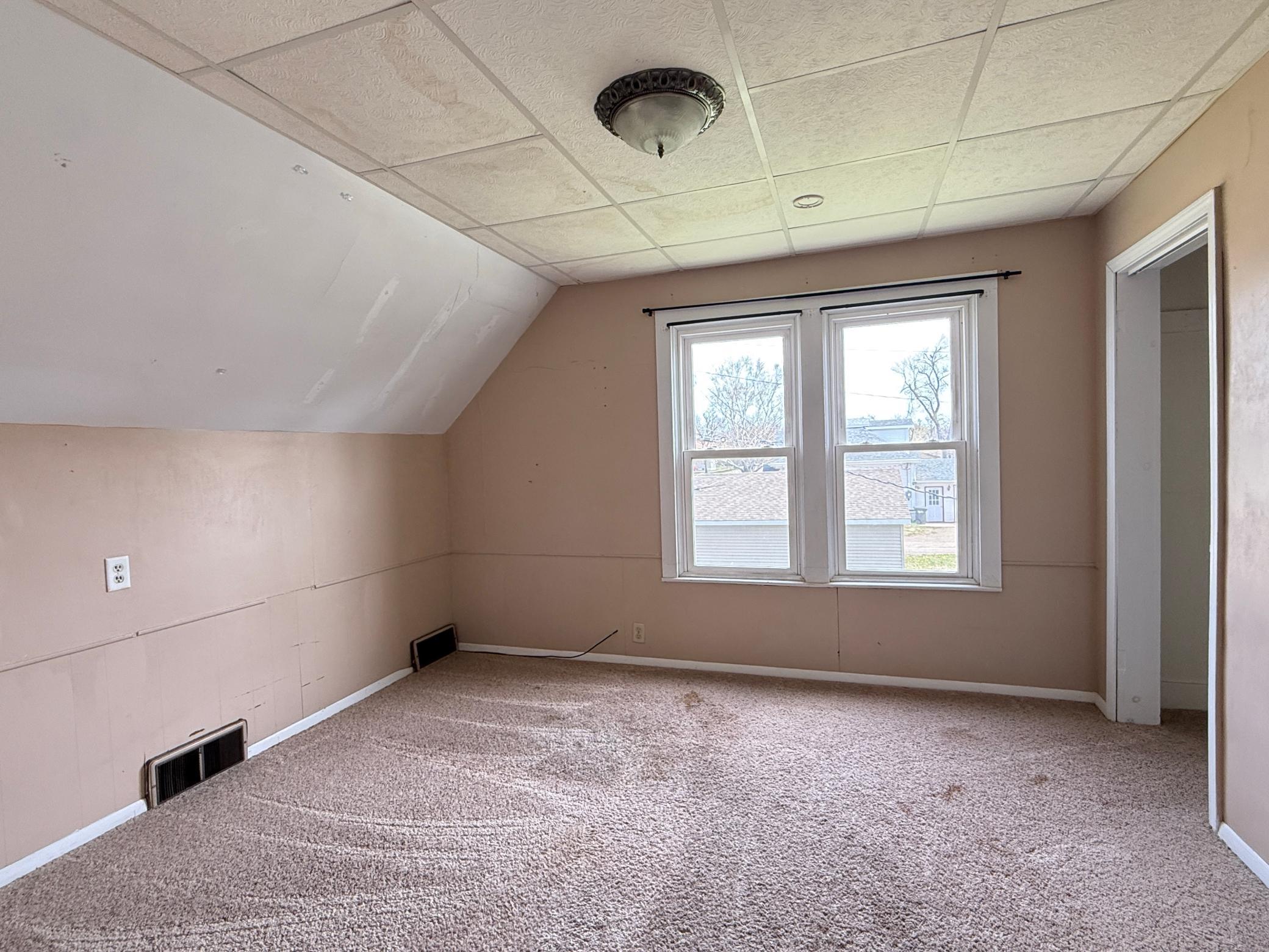 755 4th Street Sw Property Photo 17
