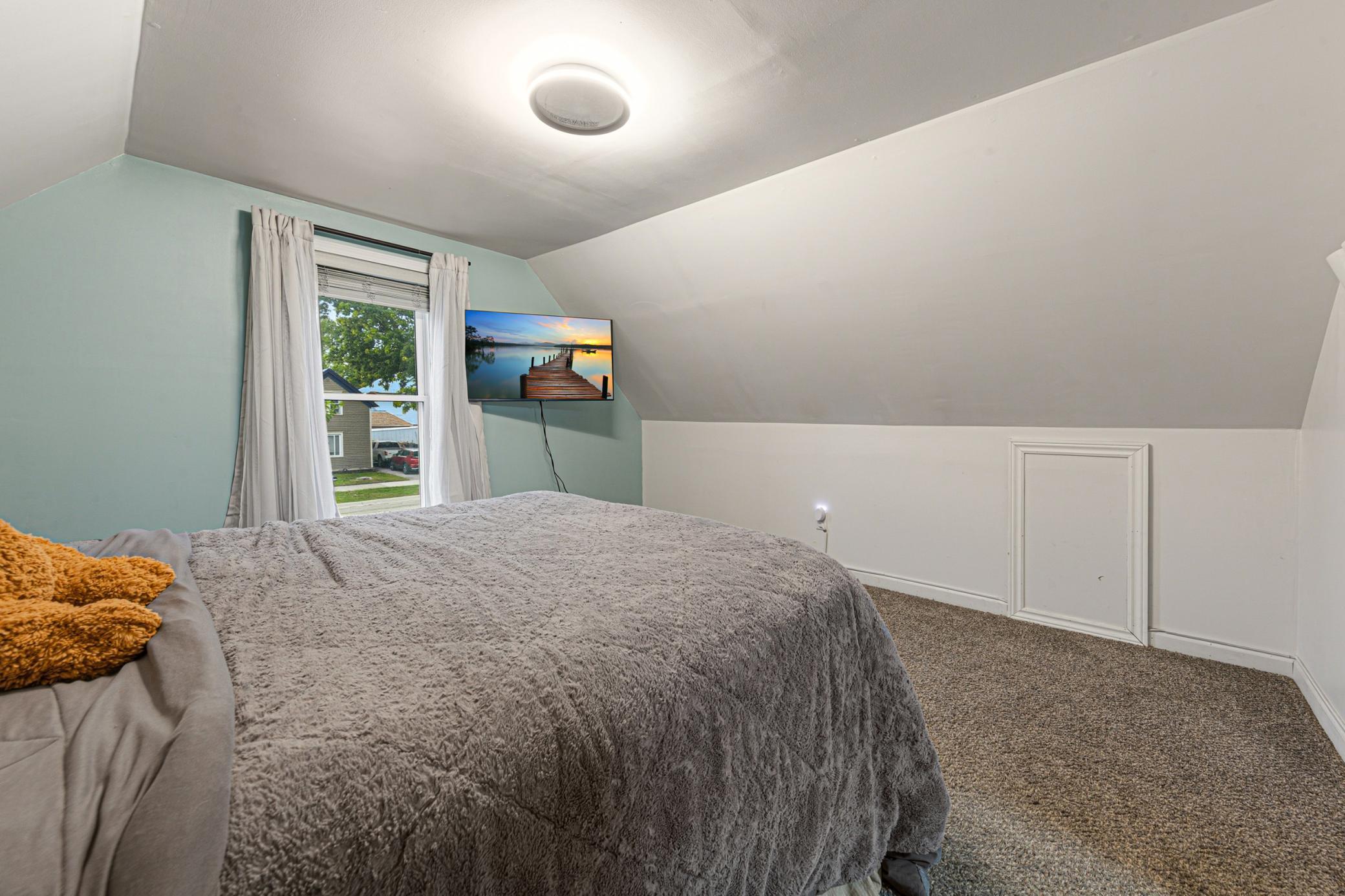 1221 Central Avenue N Property Photo 26