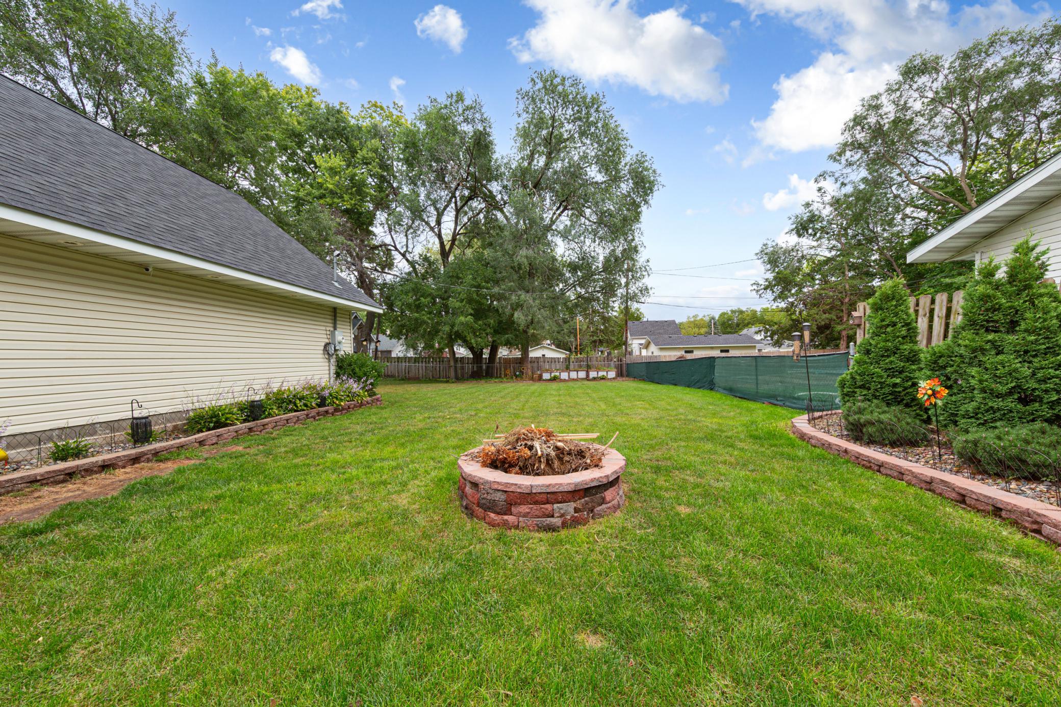 1221 Central Avenue N Property Photo 32