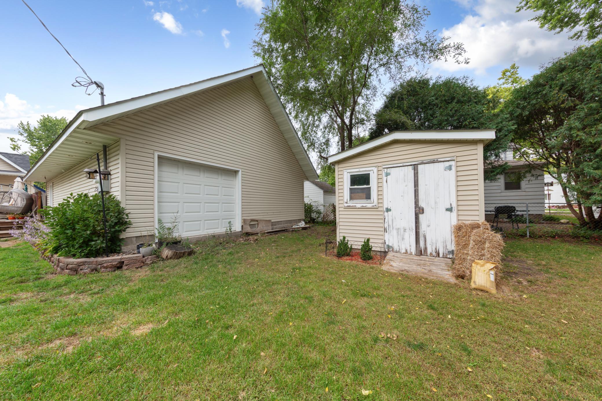 1221 Central Avenue N Property Photo 36