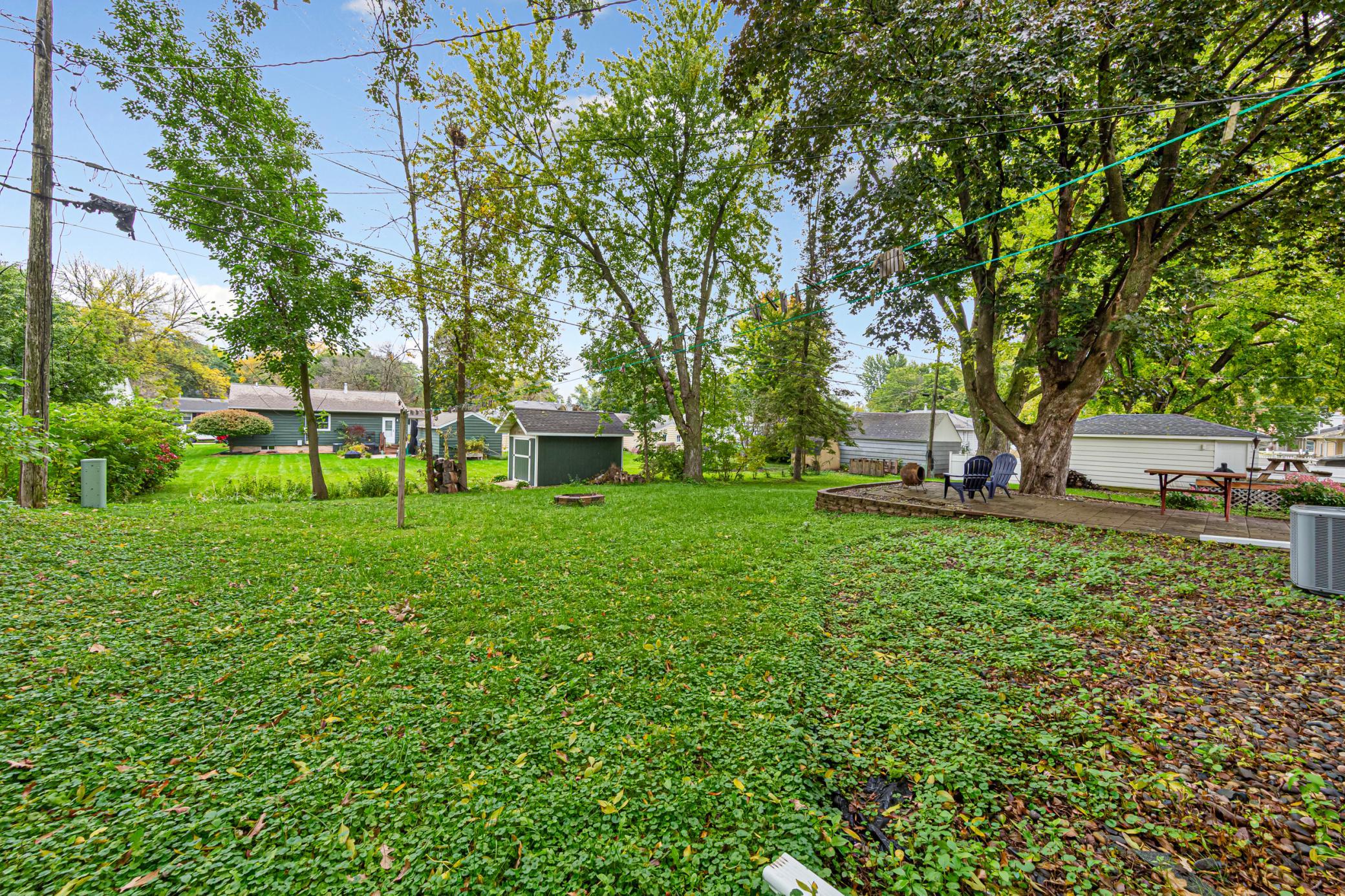 399 E Hawthorne Street Property Photo 32