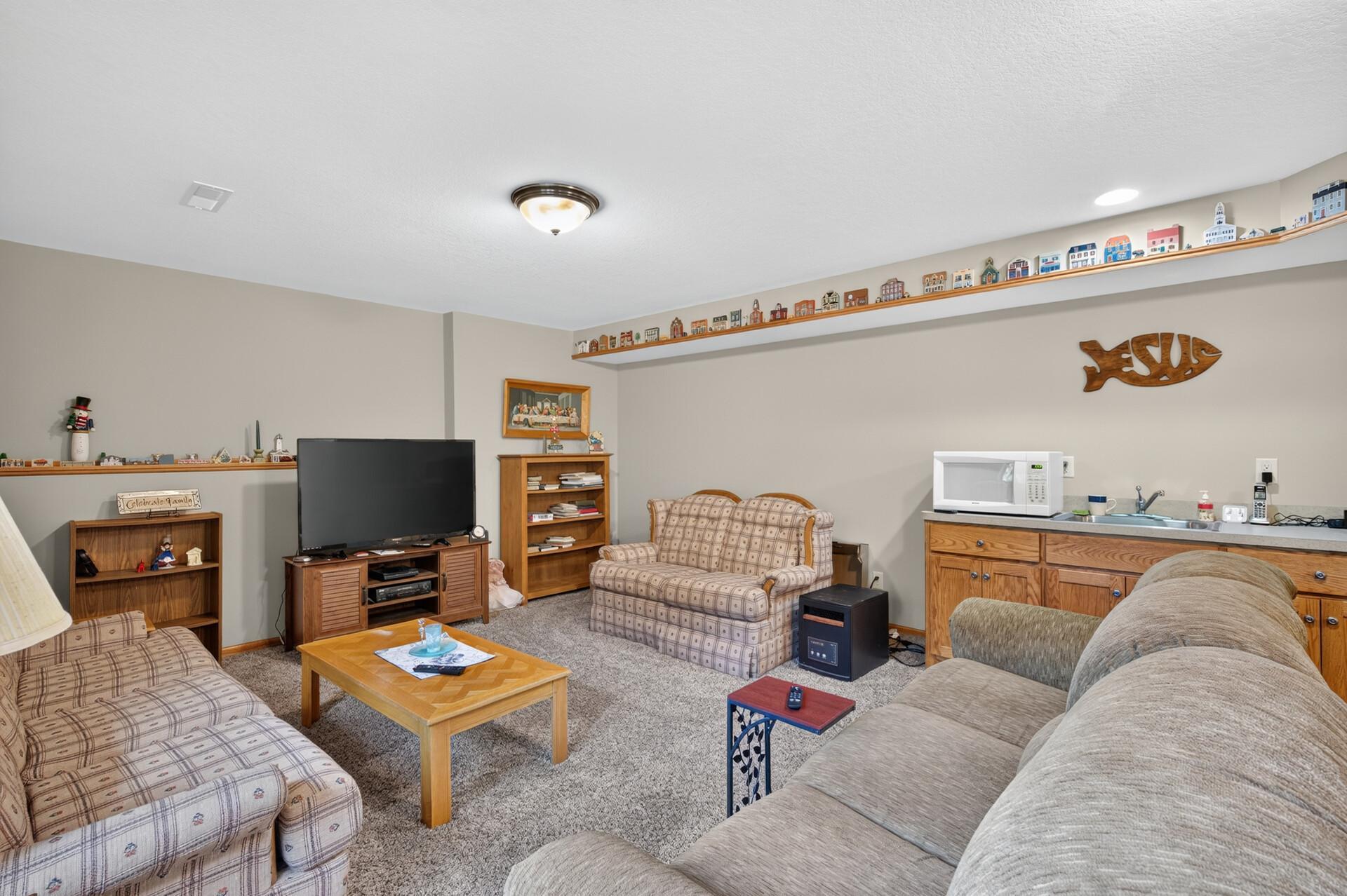 525 Devin Lane Property Photo 33