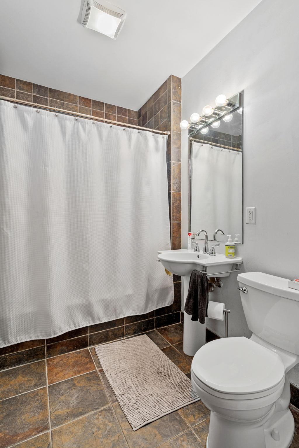 4354 Harriet Avenue Property Photo 44