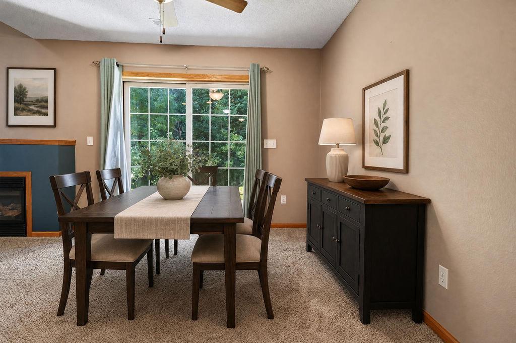 23133 Iris Avenue Property Photo 5