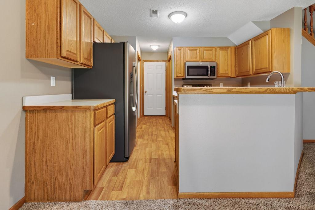 23133 Iris Avenue Property Photo 6