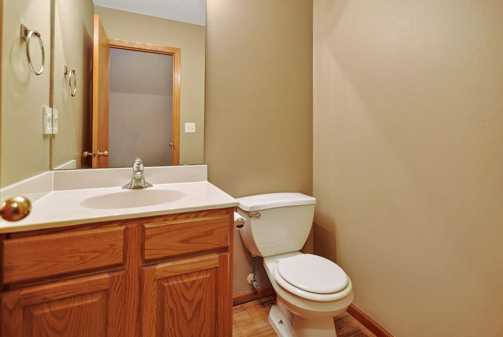 23133 Iris Avenue Property Photo 8