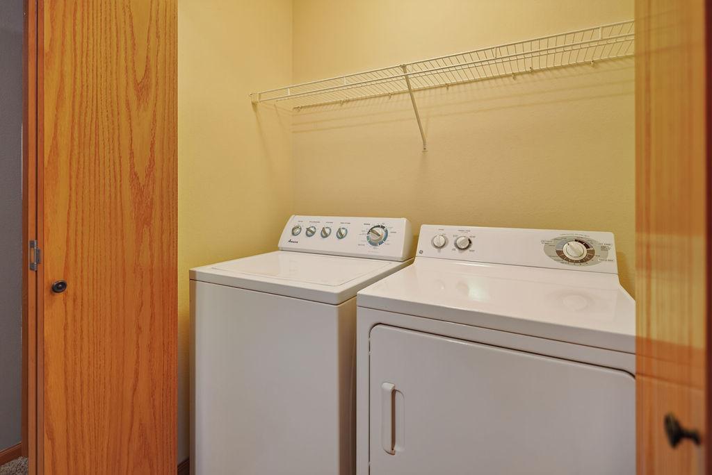 23133 Iris Avenue Property Photo 14