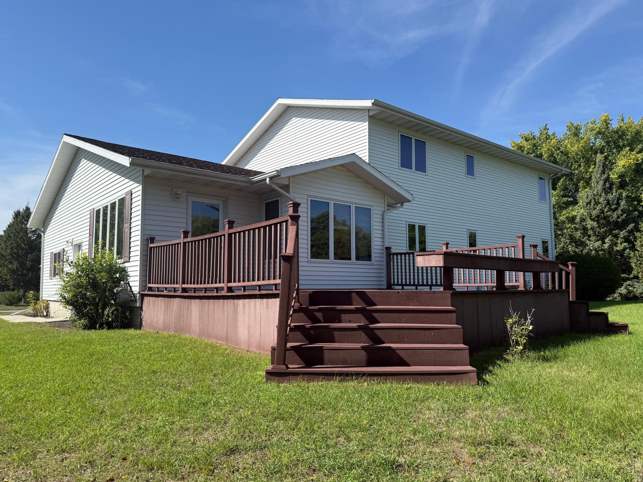 606 4th Street W Property Photo 10