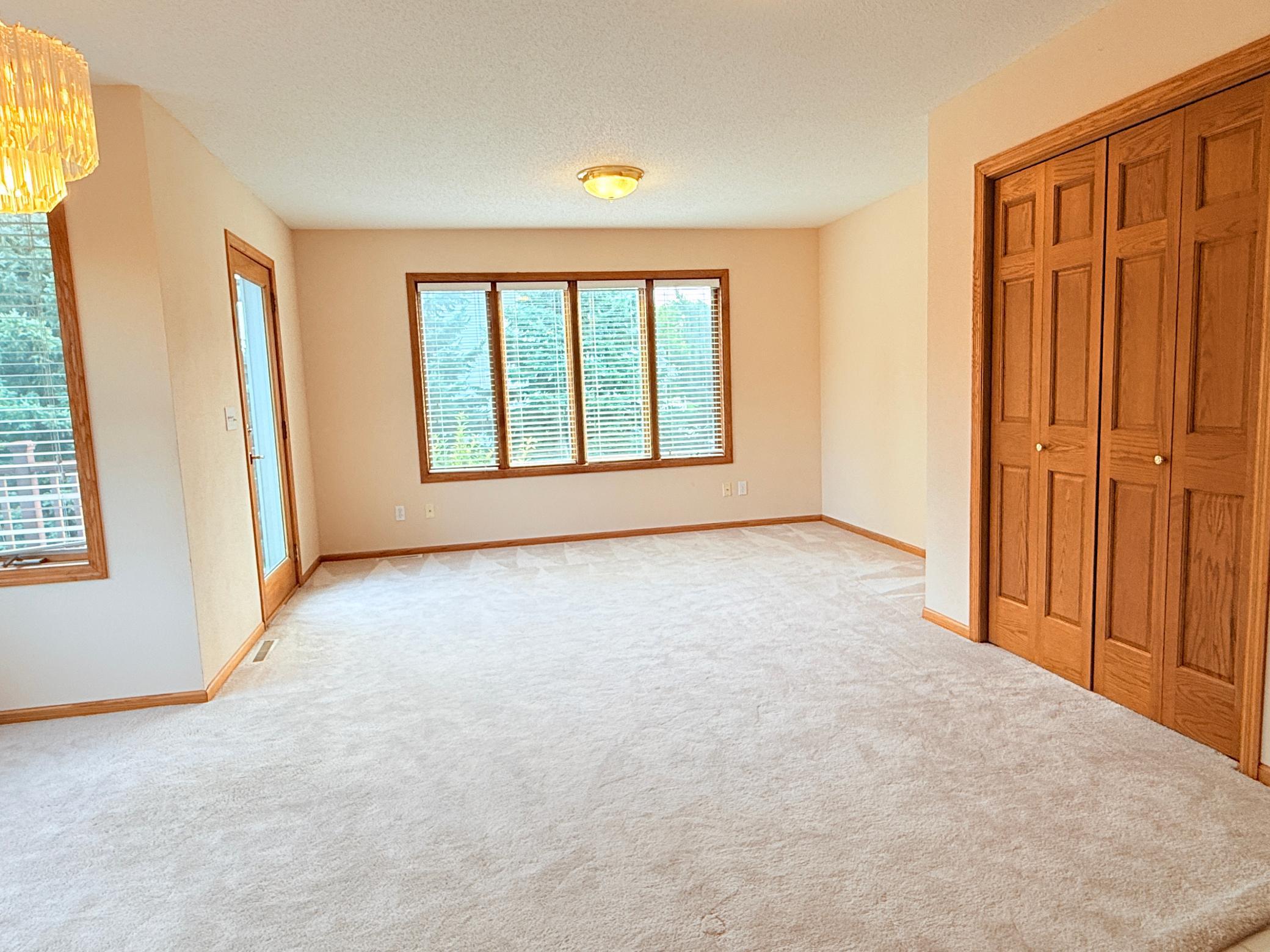 606 4th Street W Property Photo 26