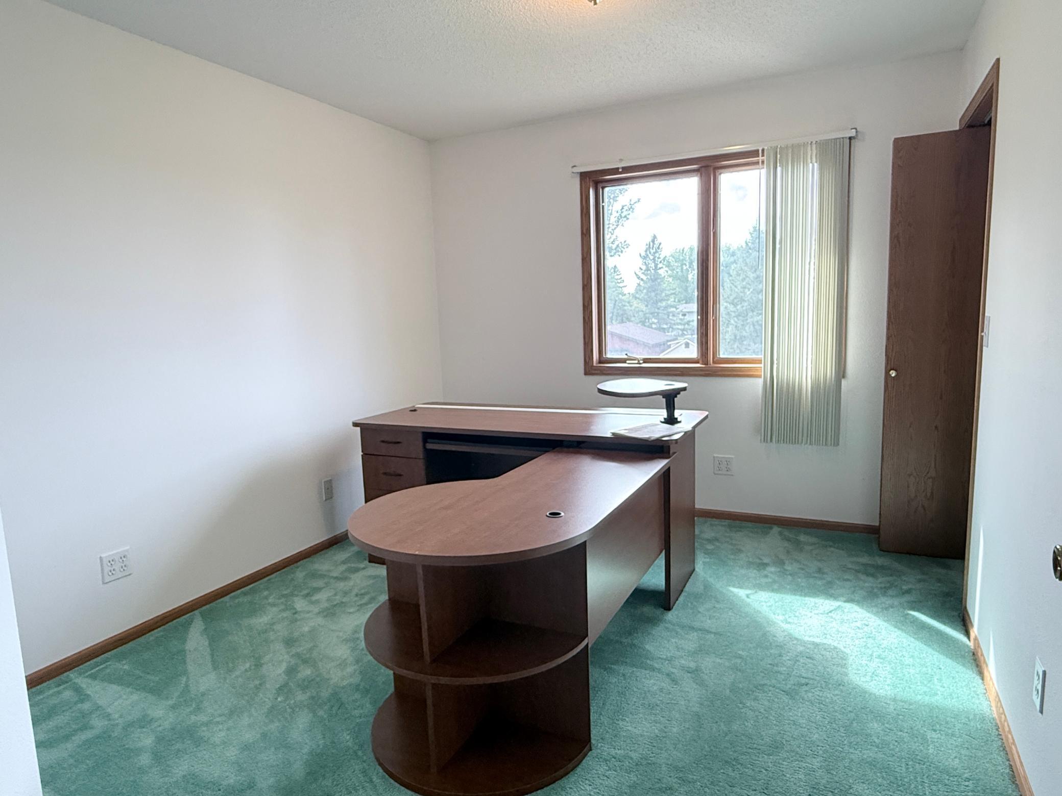 606 4th Street W Property Photo 41