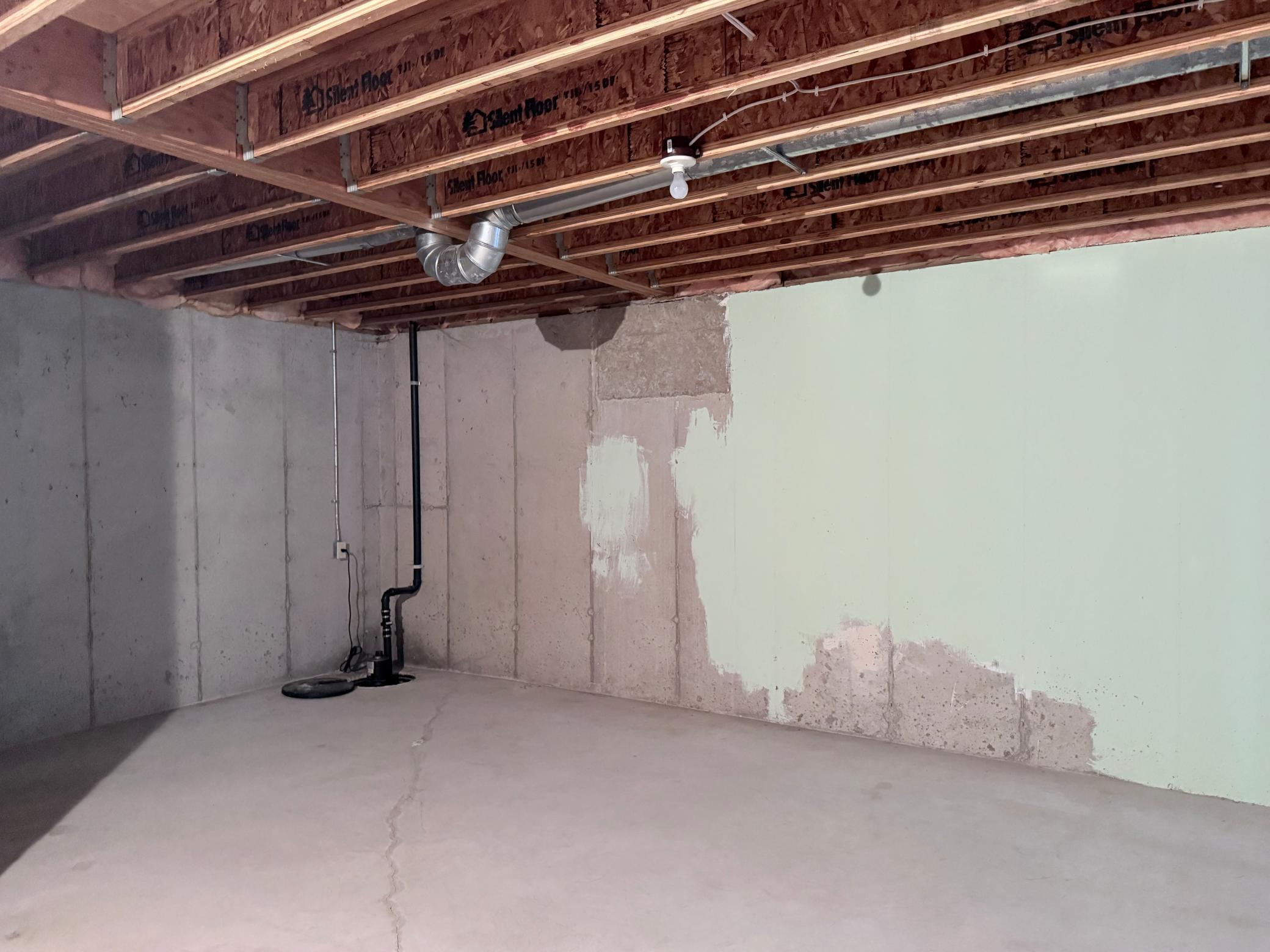 606 4th Street W Property Photo 49