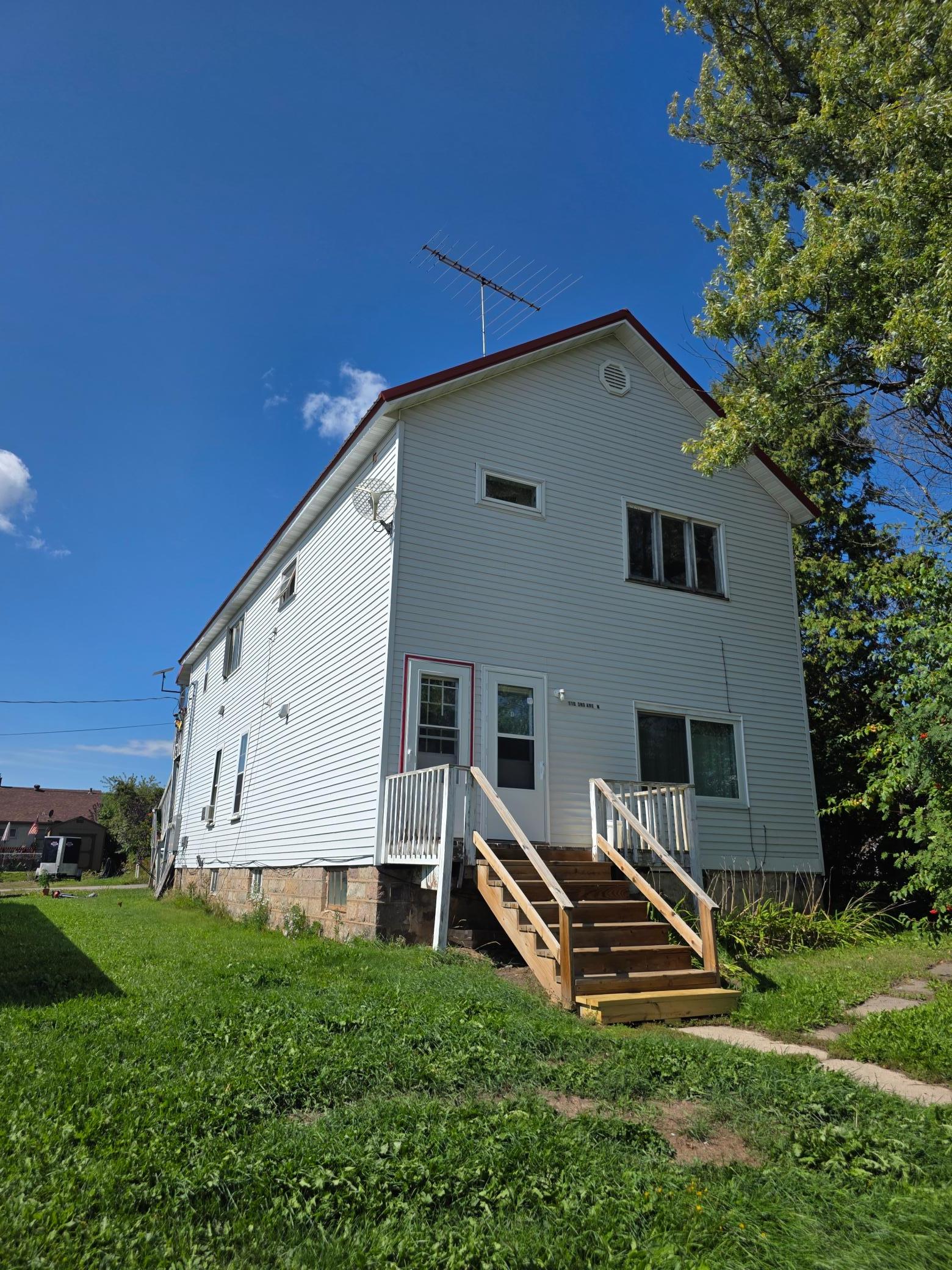 110 3rd Avenue N Property Photo 1