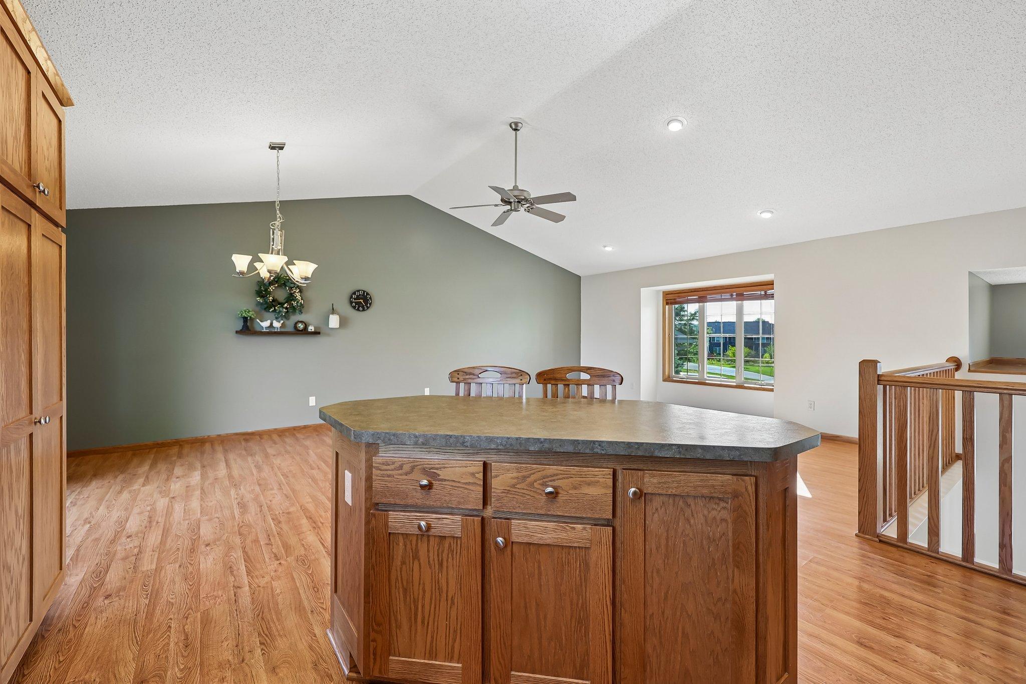 7638 Packard Avenue Ne Property Photo 10