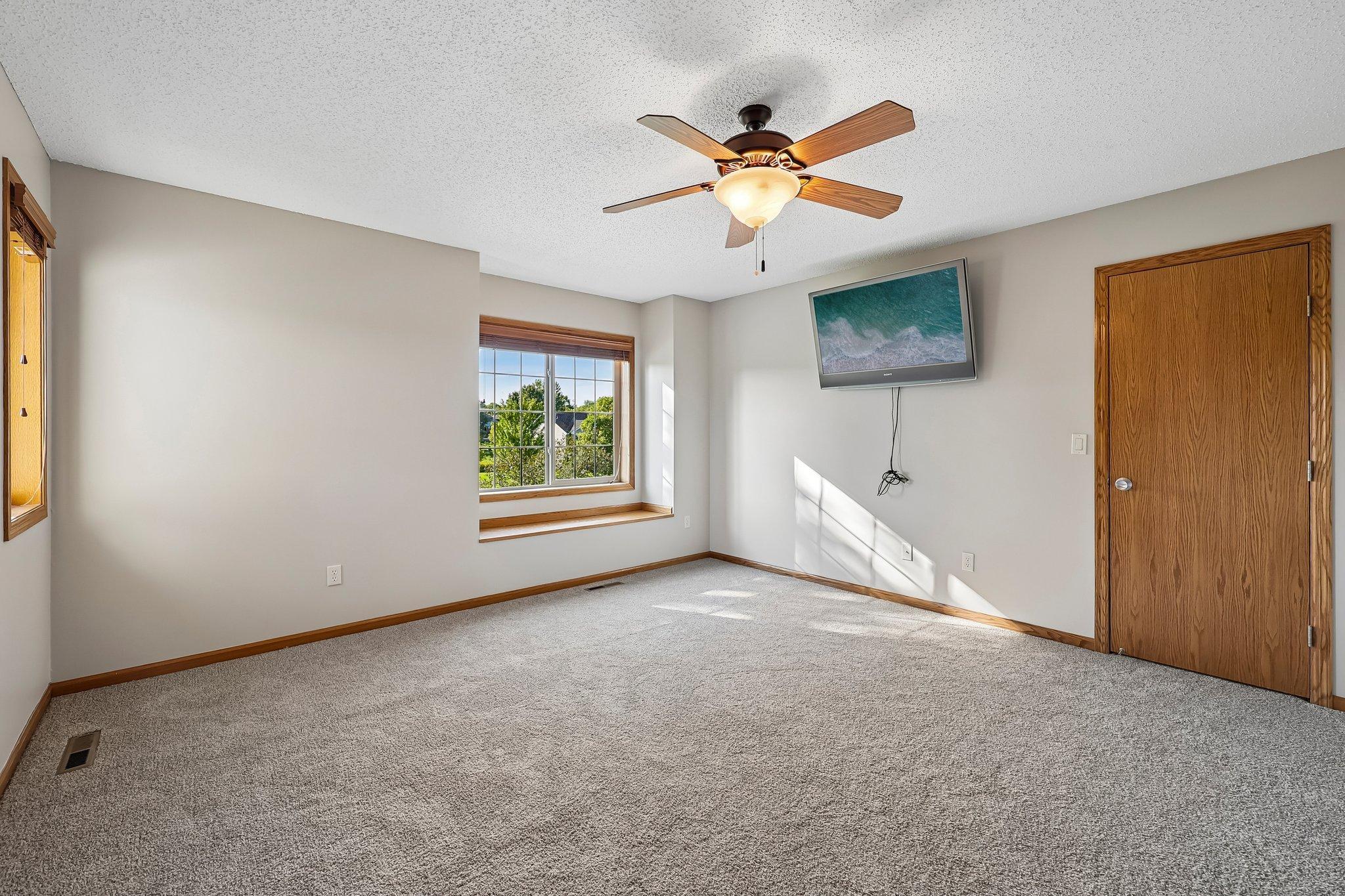 7638 Packard Avenue Ne Property Photo 25