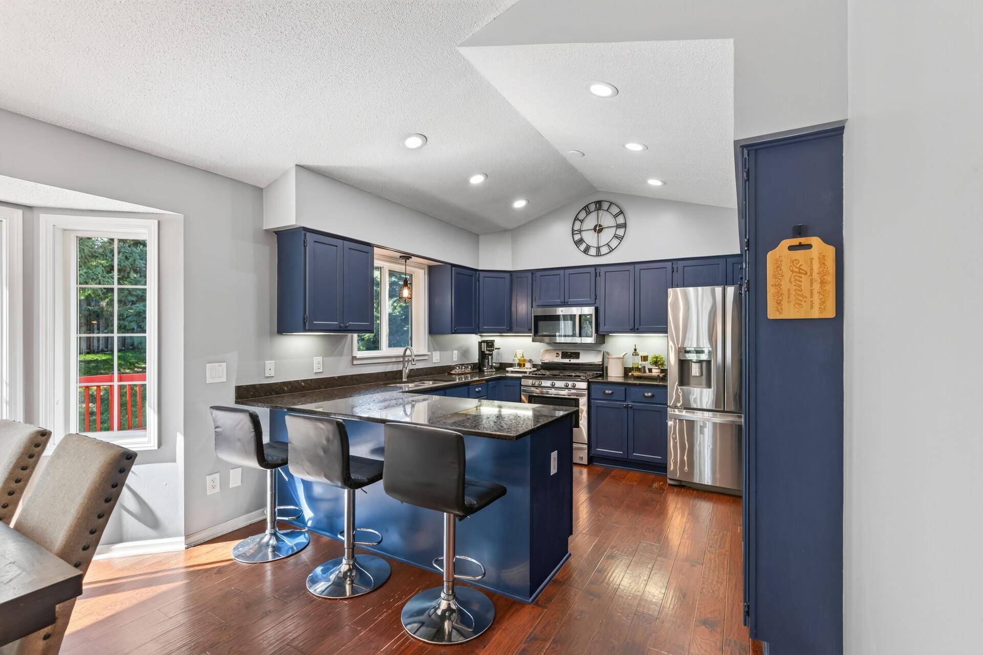 16025 Grove Trail