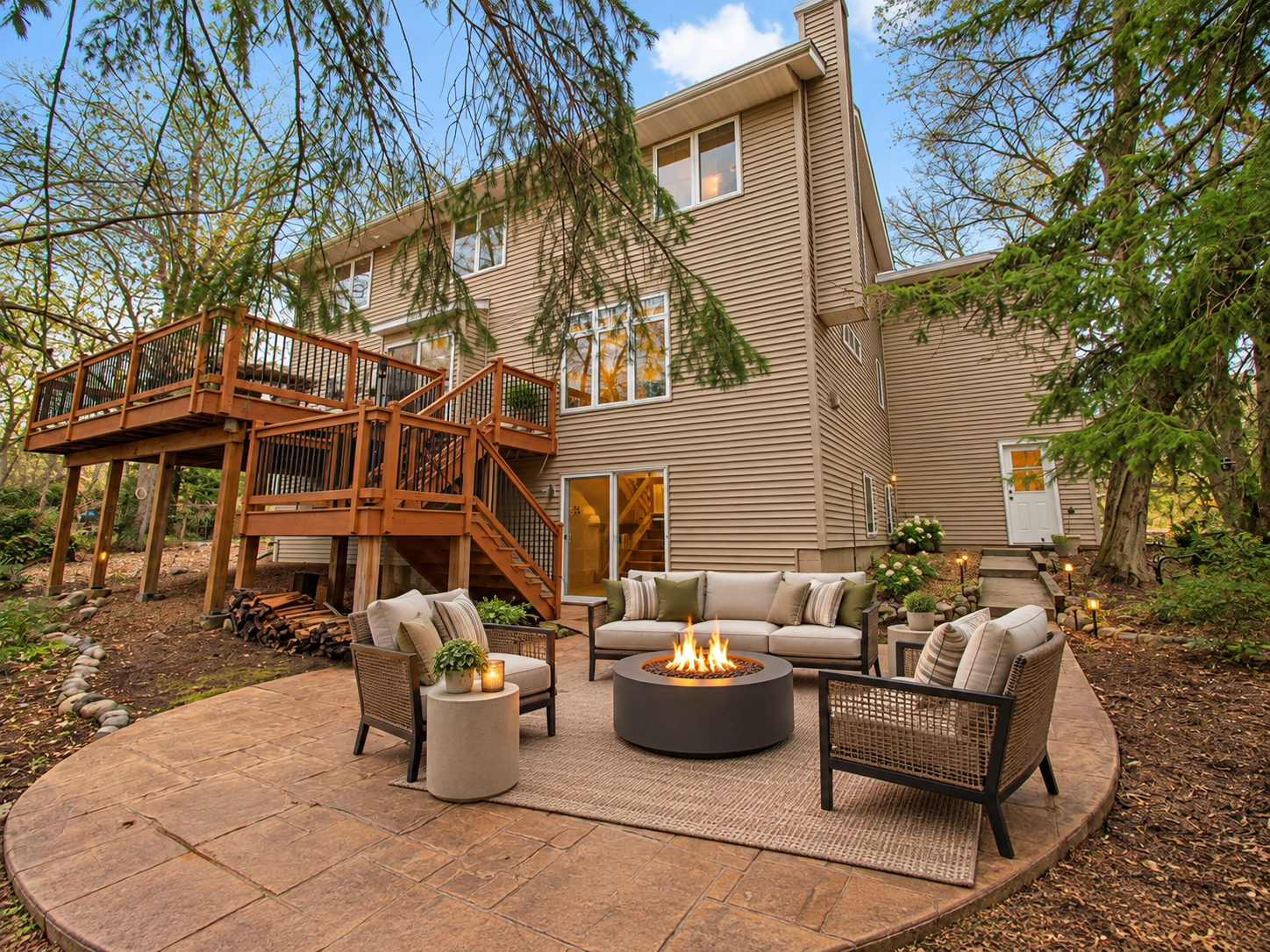 13975 Granada Court Property Photo 1