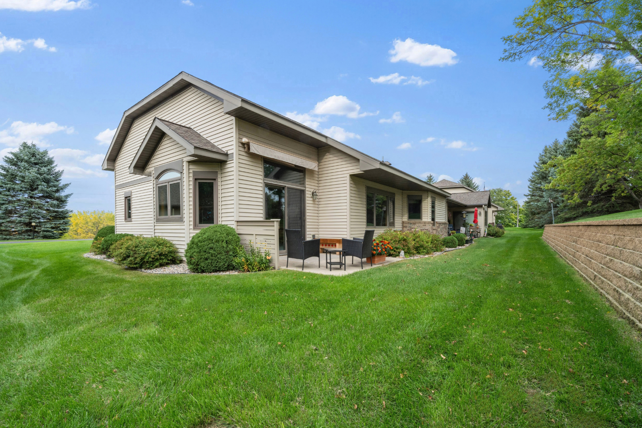 2115 6th Avenue E Property Photo 4