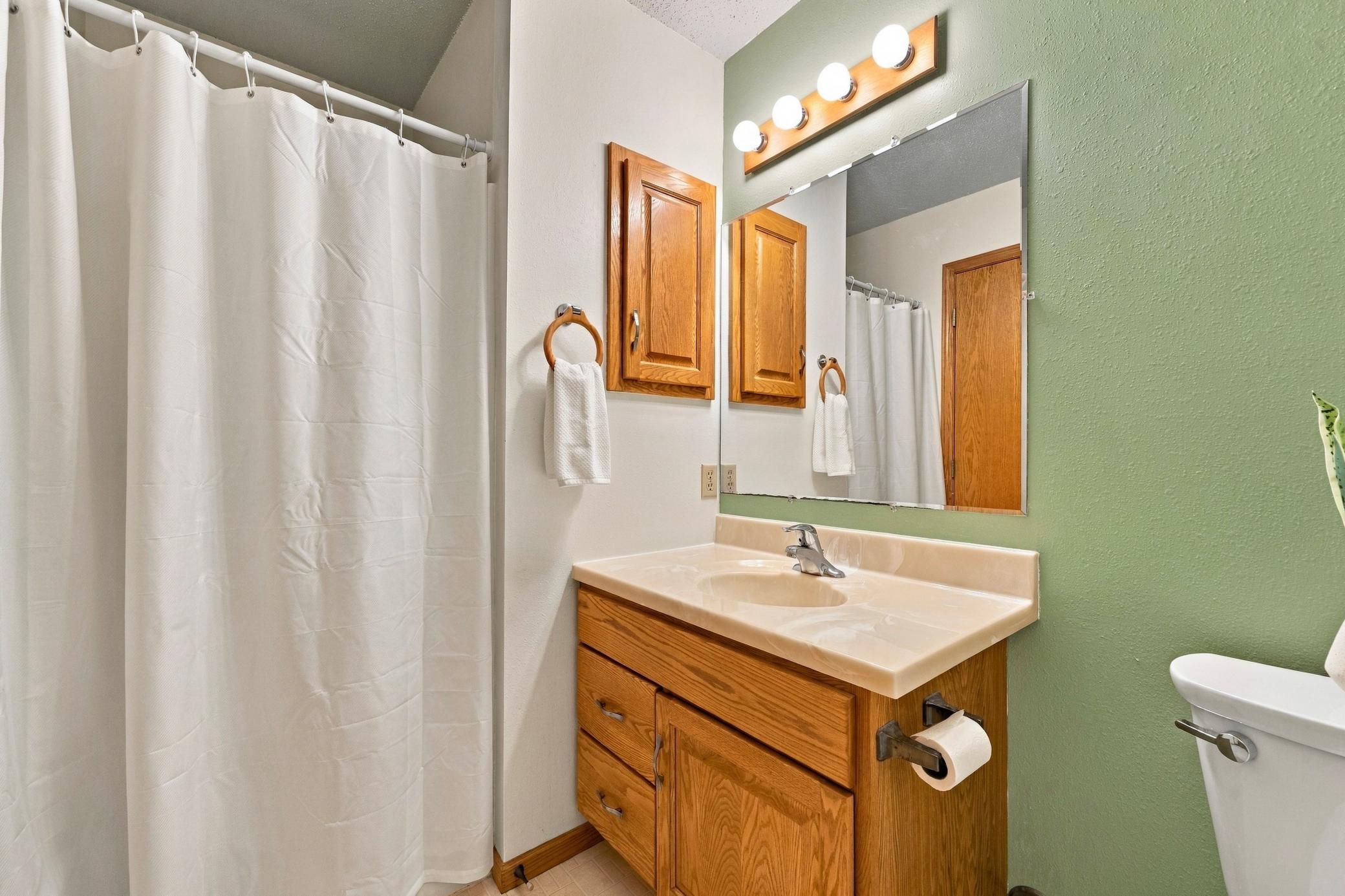 2115 6th Avenue E Property Photo 19