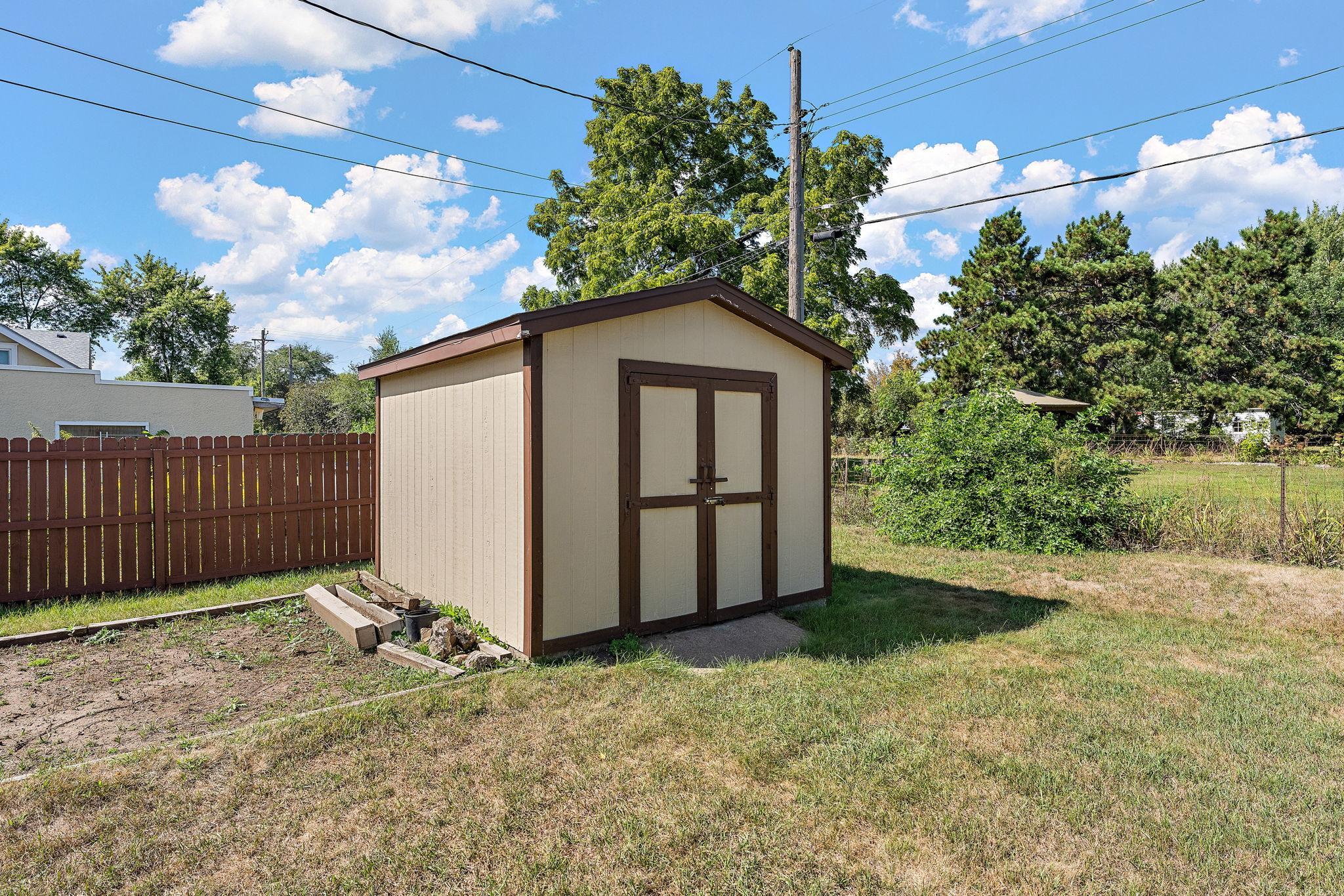 361 Eldridge Avenue E Property Photo 5