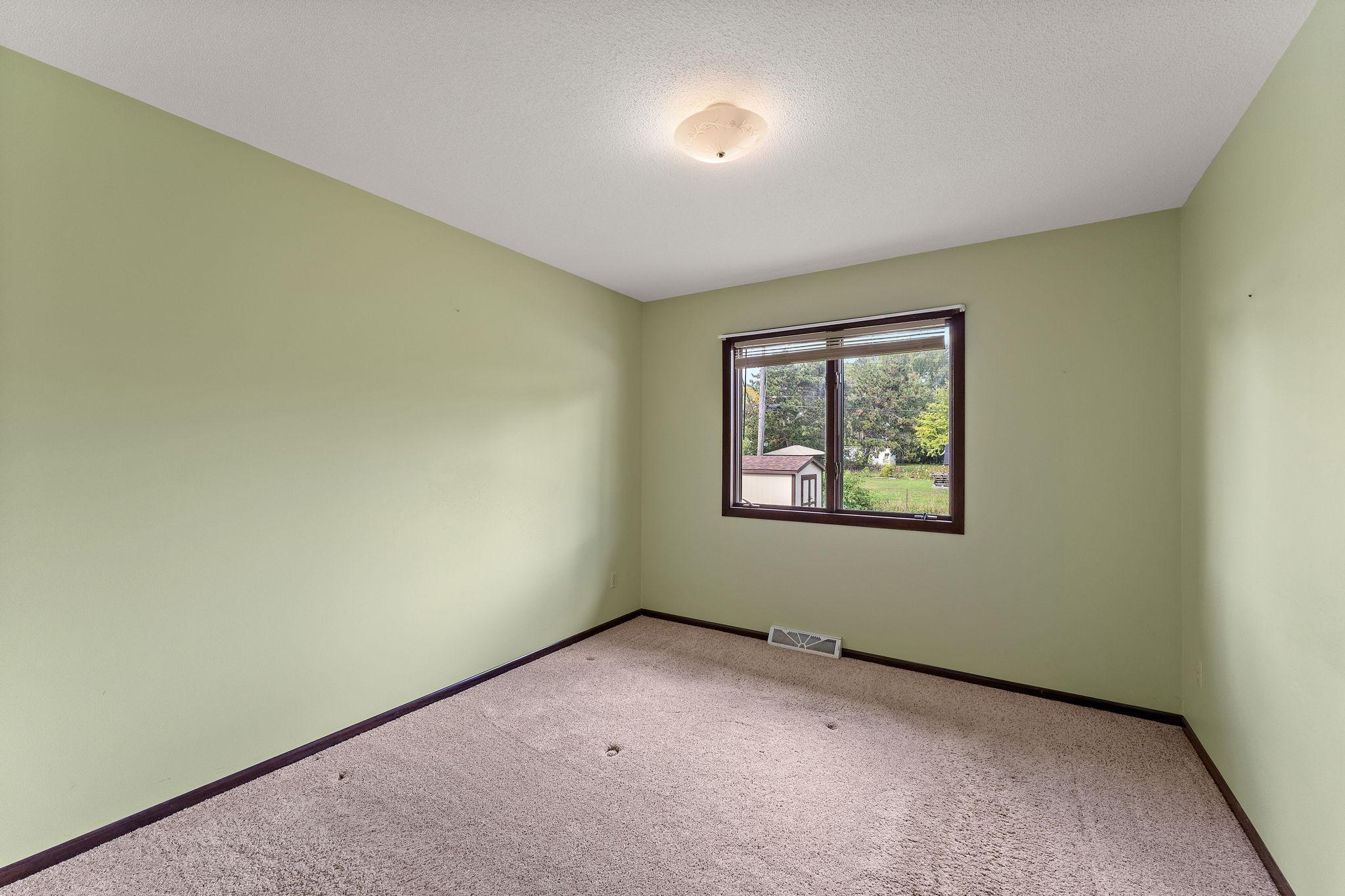 361 Eldridge Avenue E Property Photo 21