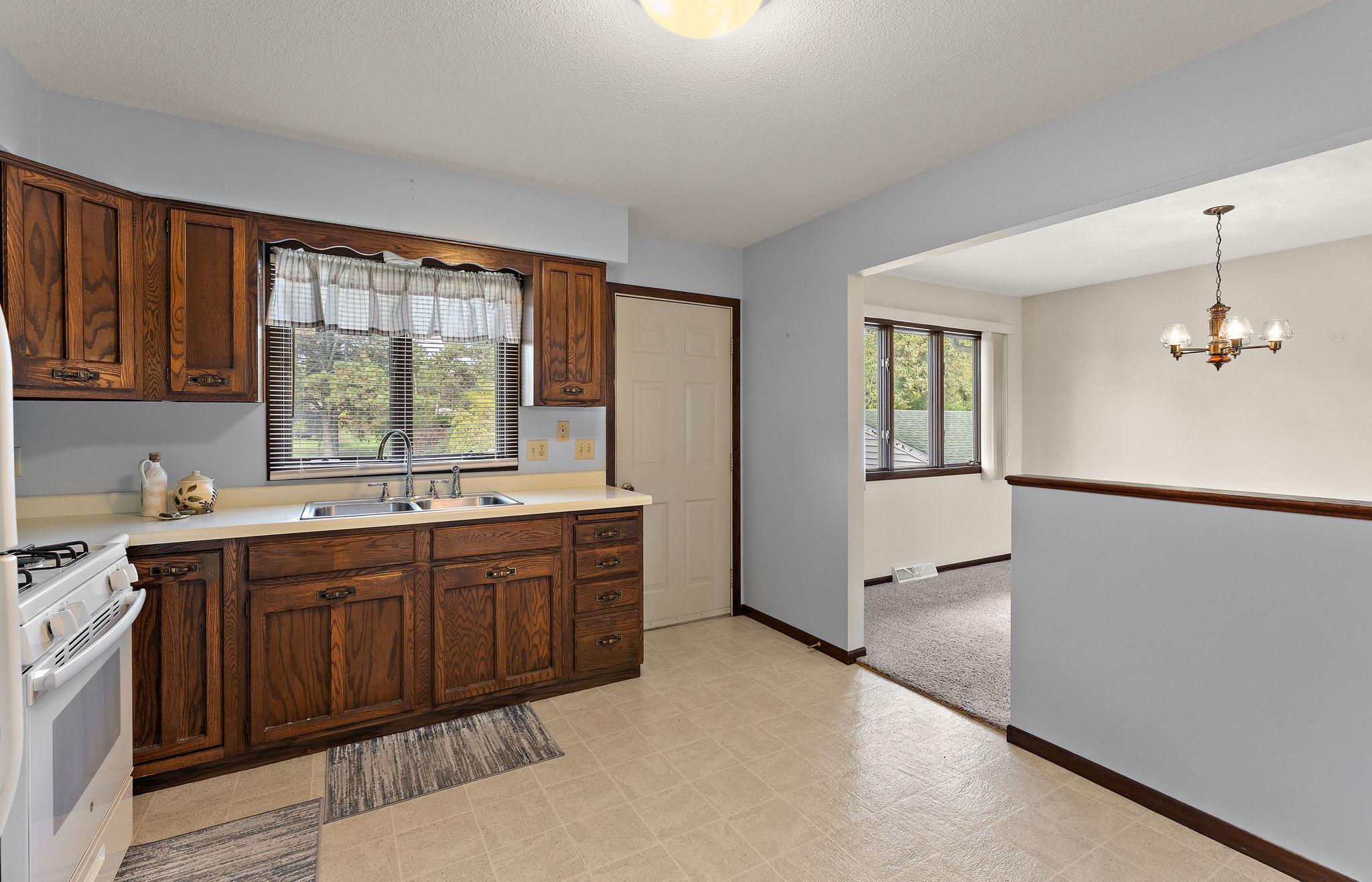 361 Eldridge Avenue E Property Photo 32