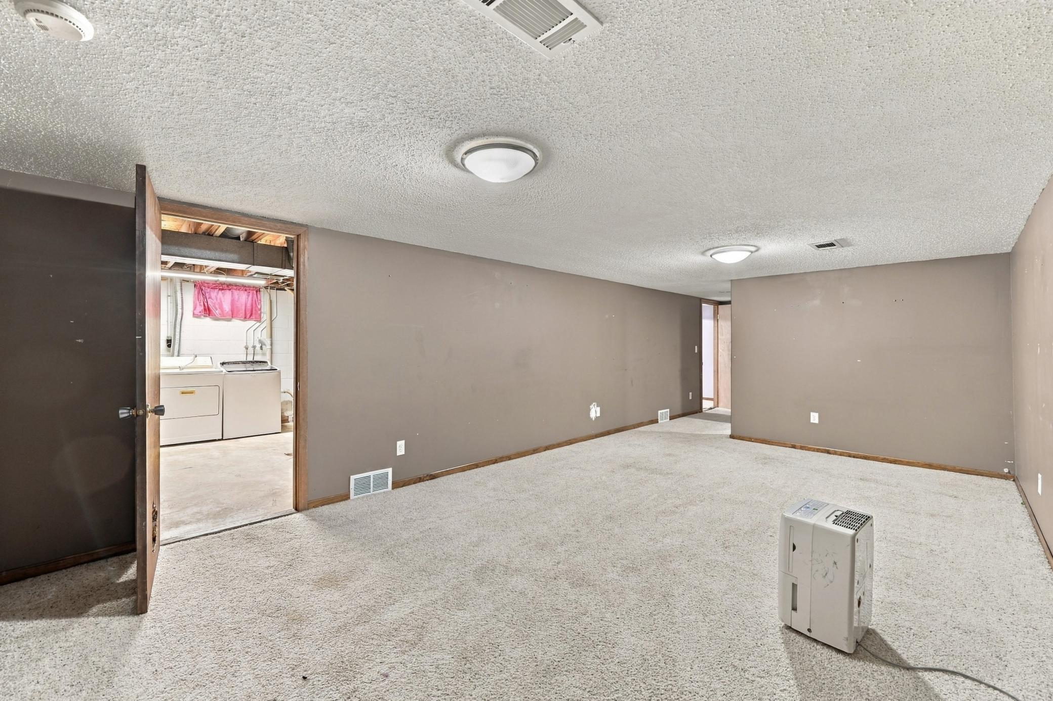 424 7th Avenue S Property Photo 16