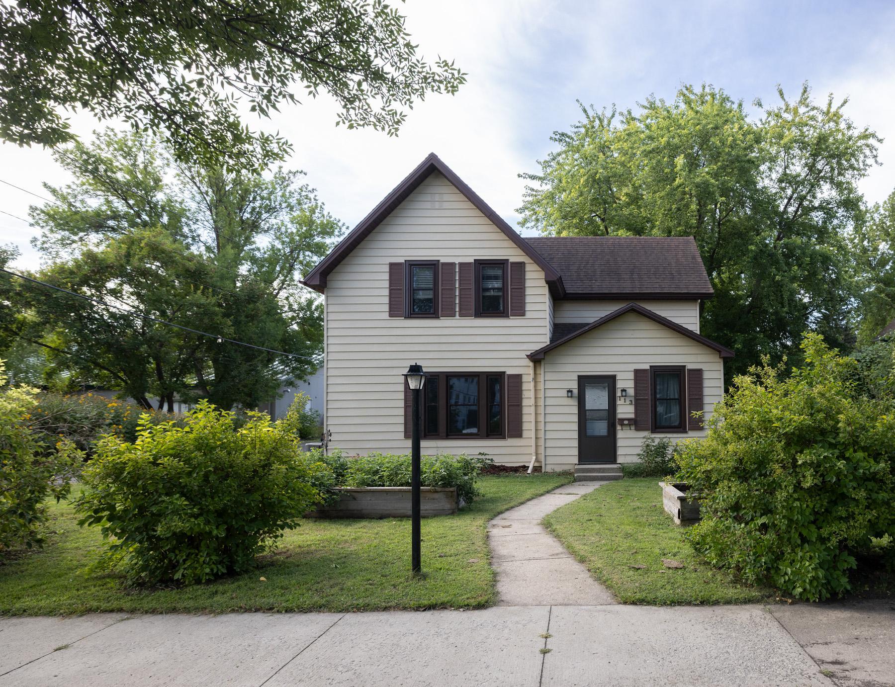 113 W Bancroft Avenue Property Photo 1