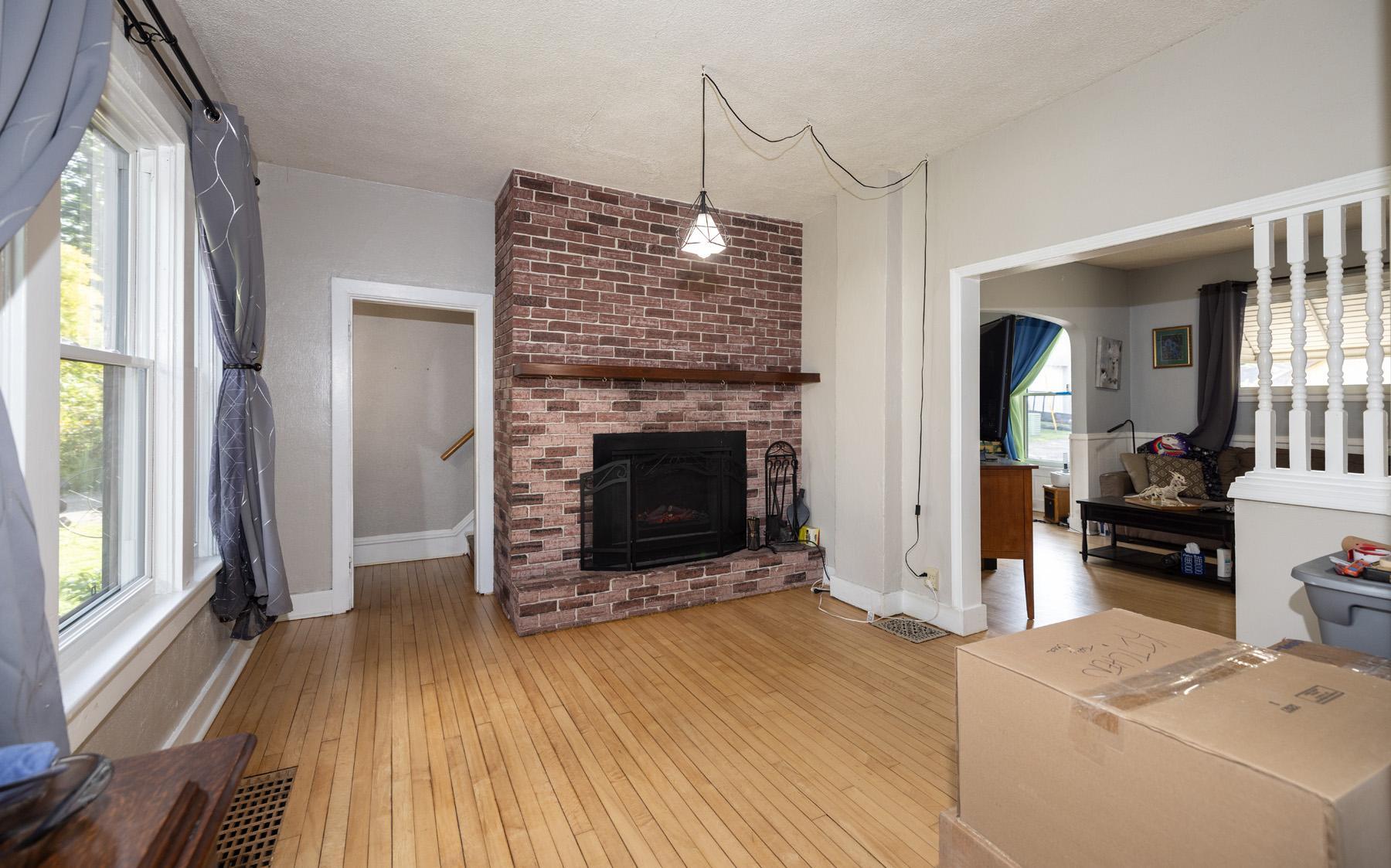 113 W Bancroft Avenue Property Photo 11