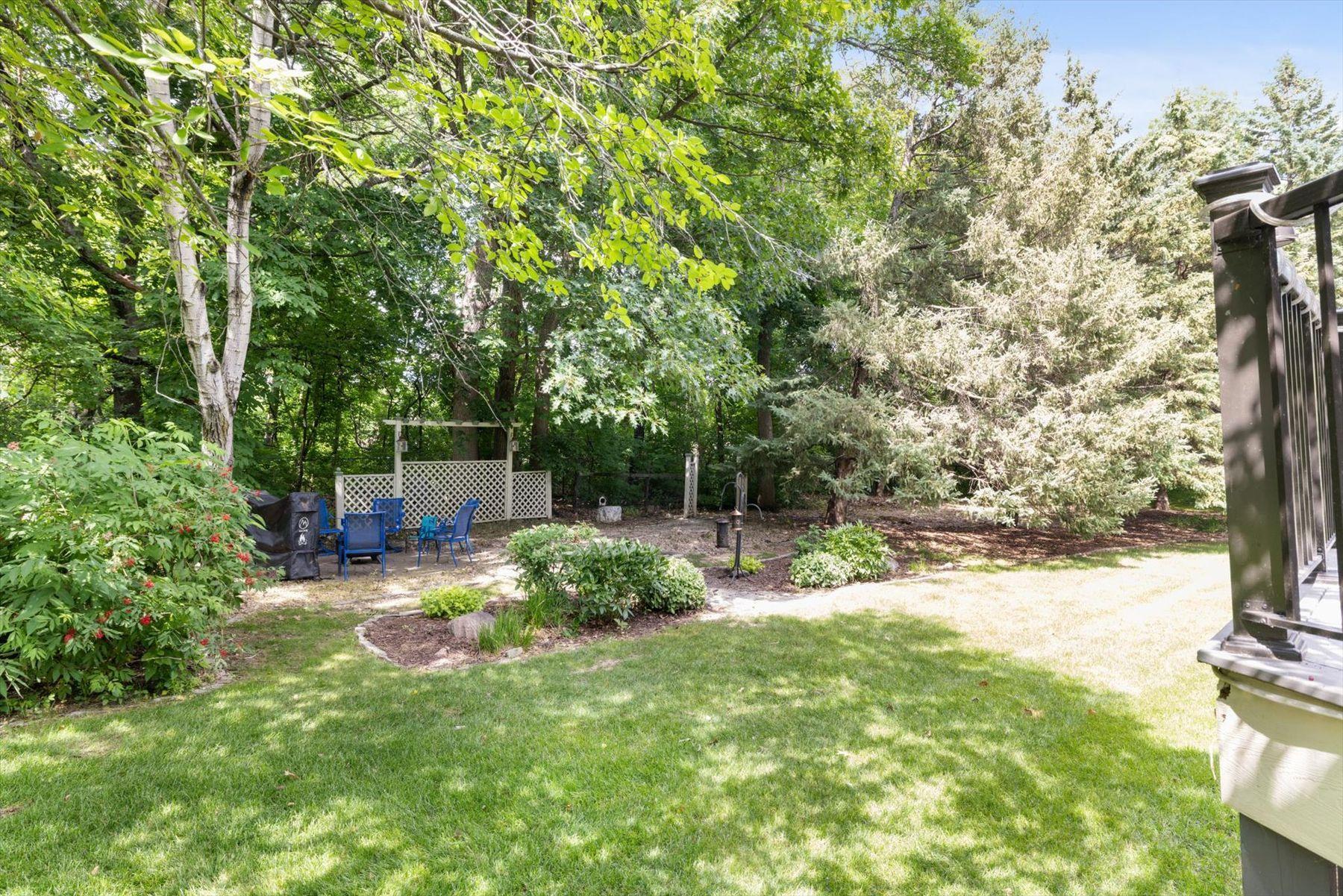 16010 45th Avenue N Property Photo 5