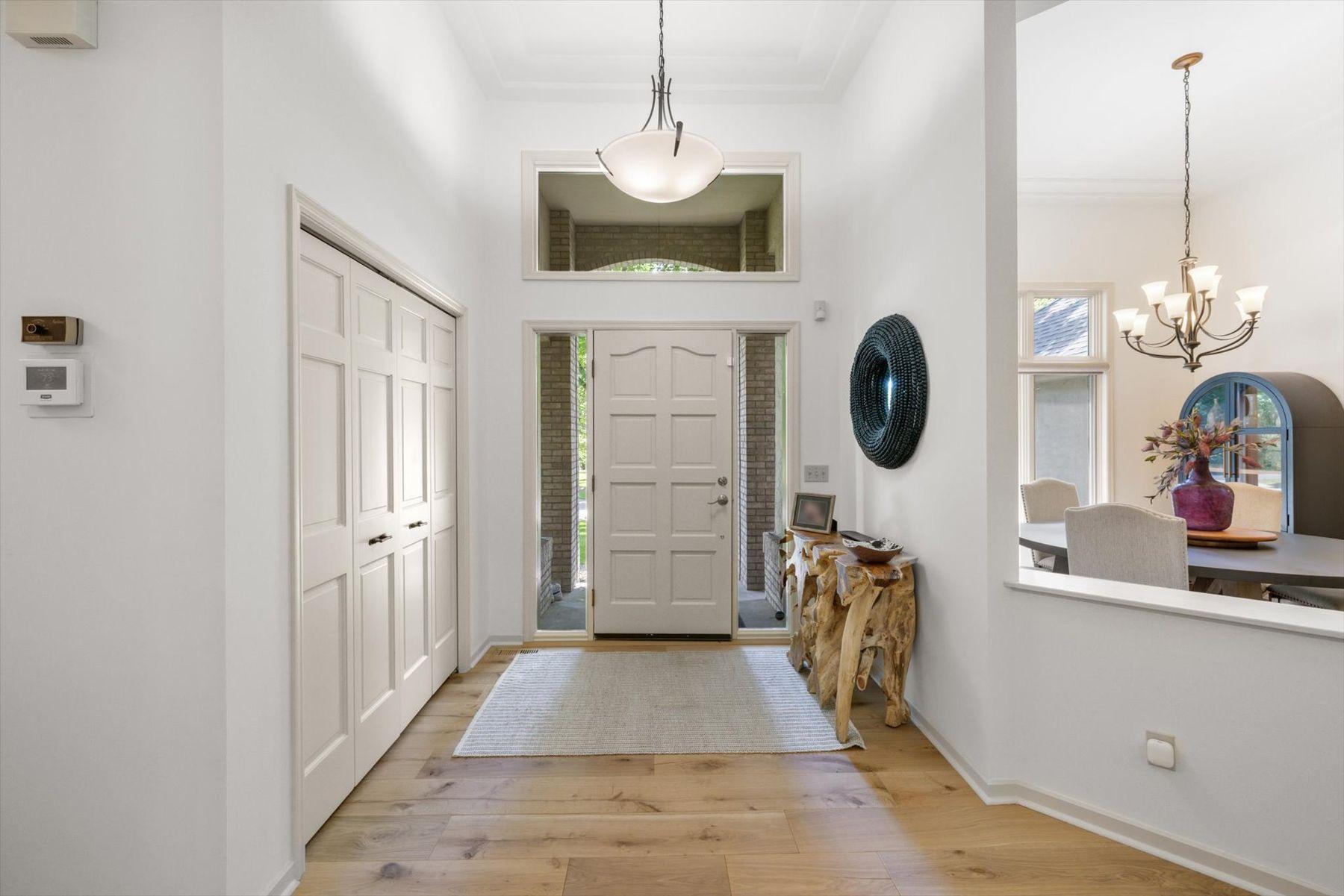 16010 45th Avenue N Property Photo 8