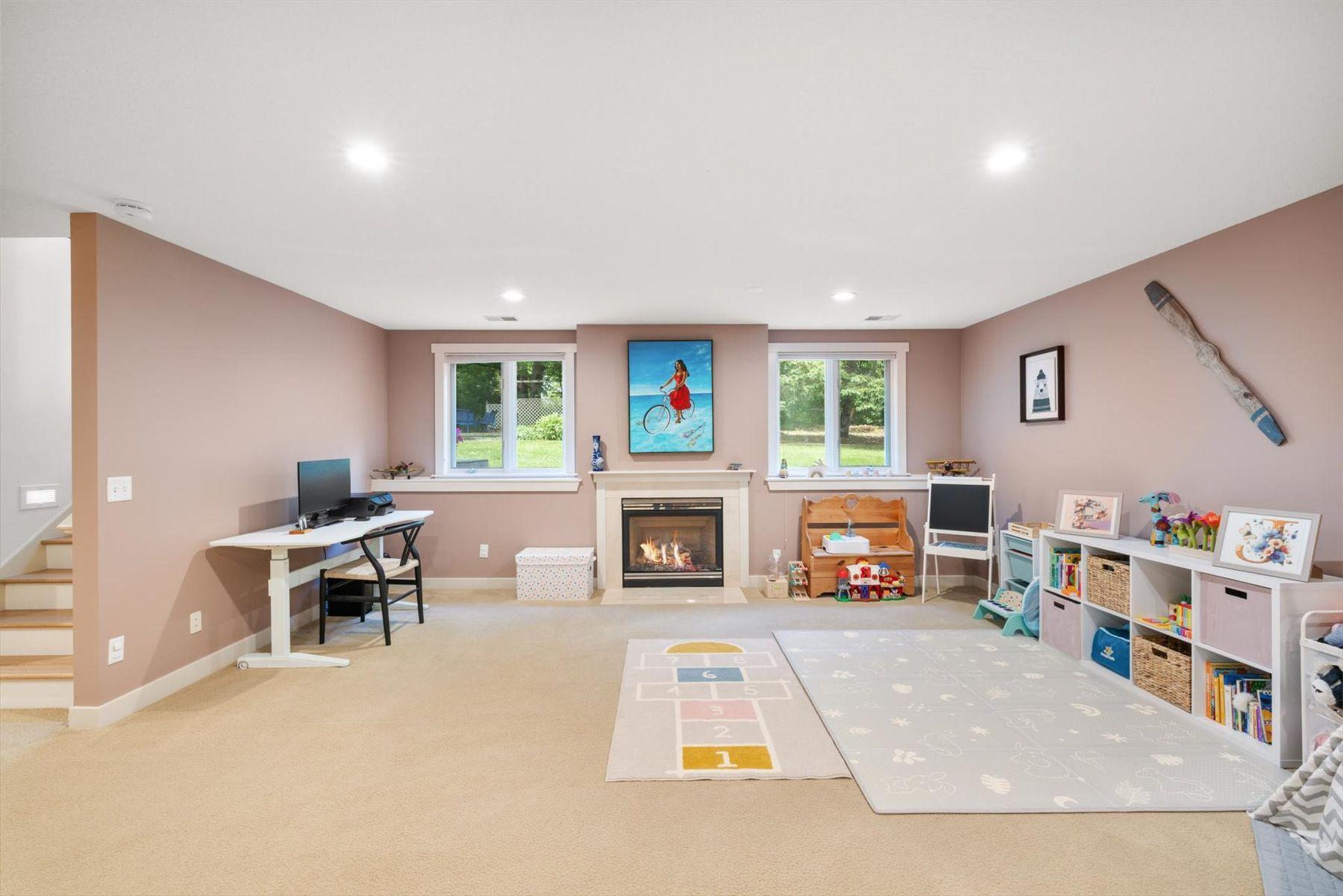 16010 45th Avenue N Property Photo 30