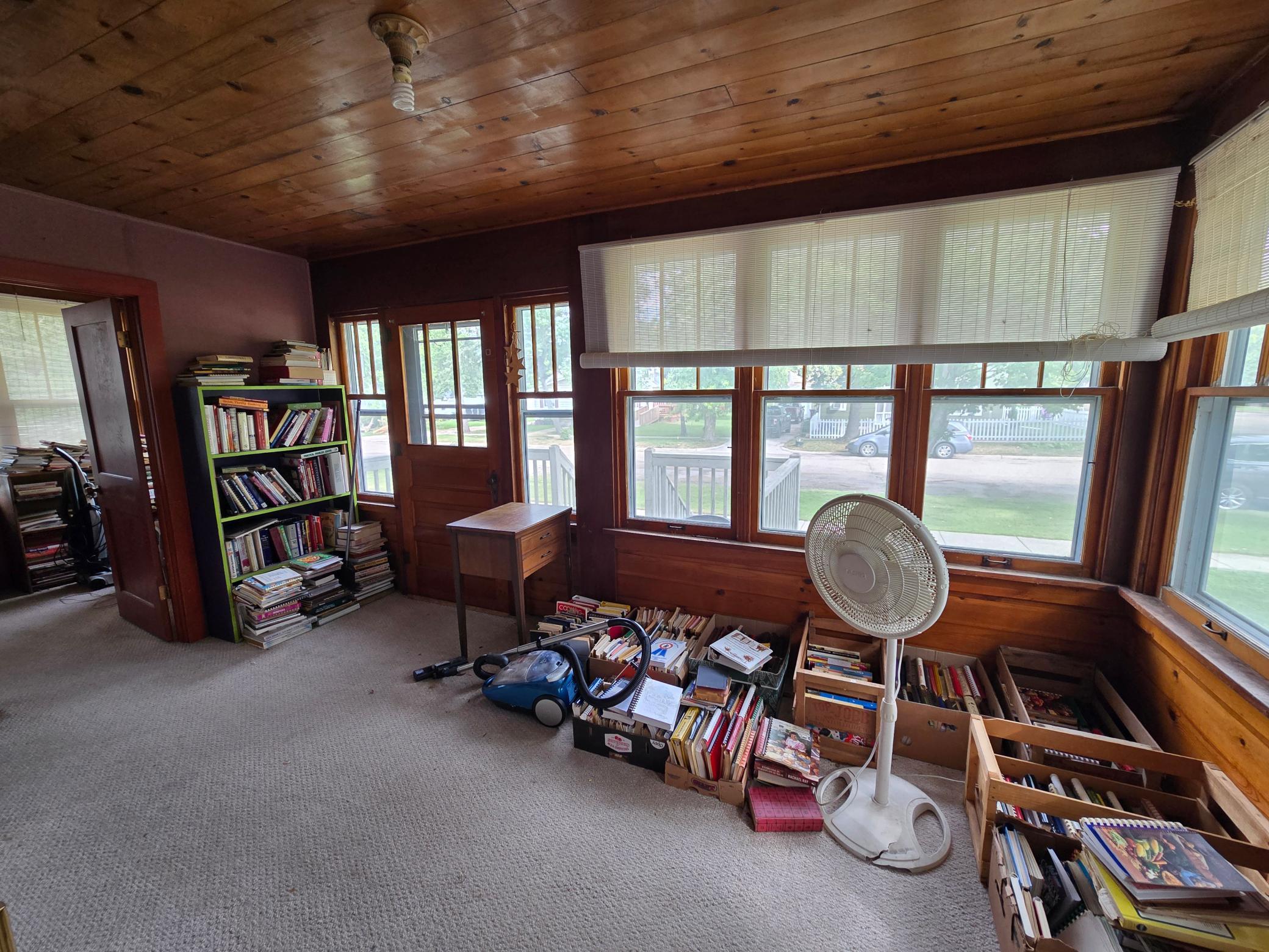 606 3rd Street Sw Property Photo 5