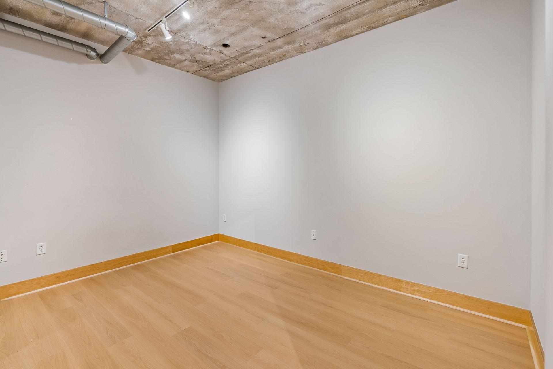 525 3rd Street N 314 Property Photo 16
