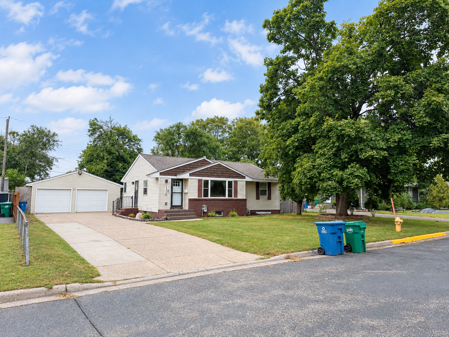 5060 Clearview Street Ne Property Photo 1